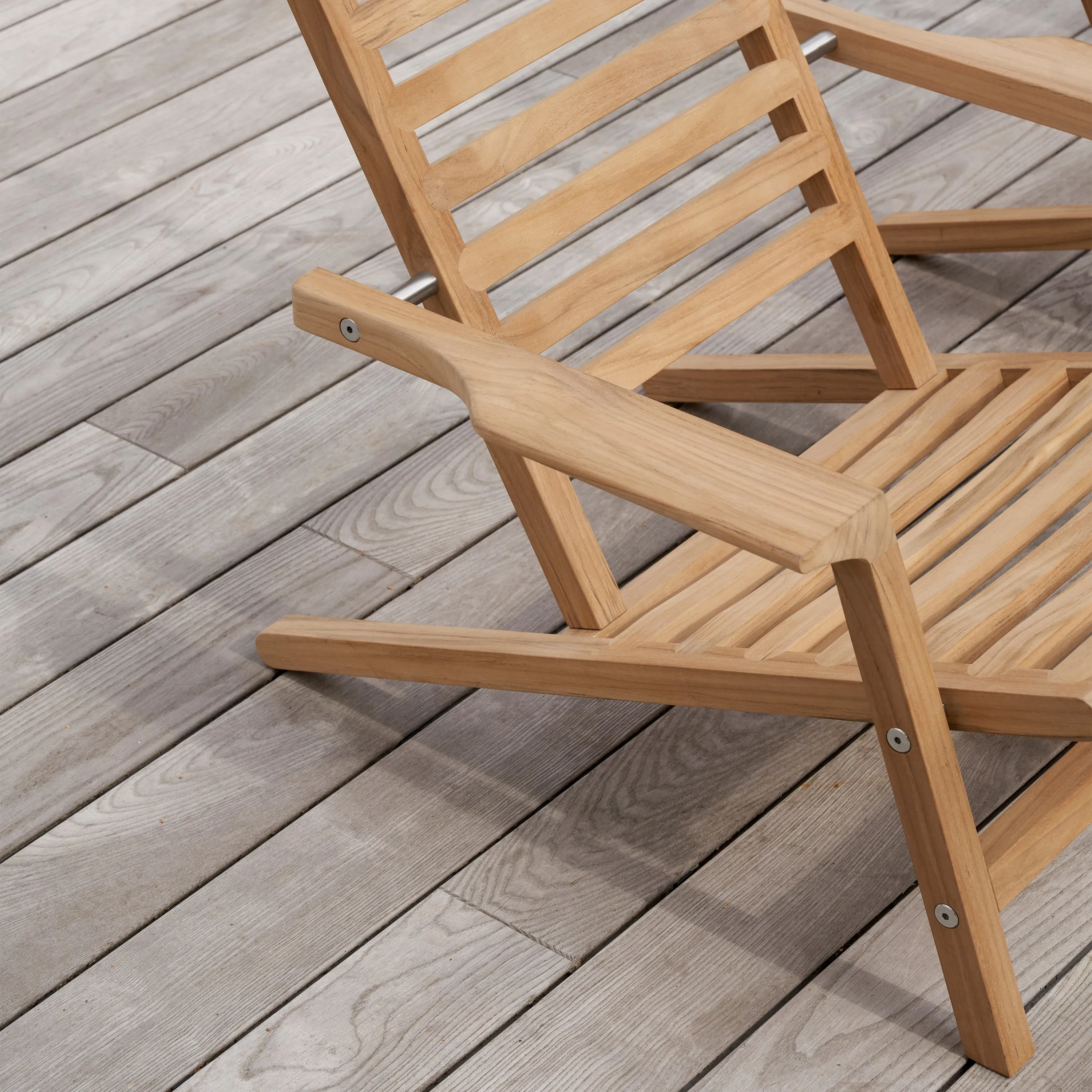 AH Outdoor Deck Chair