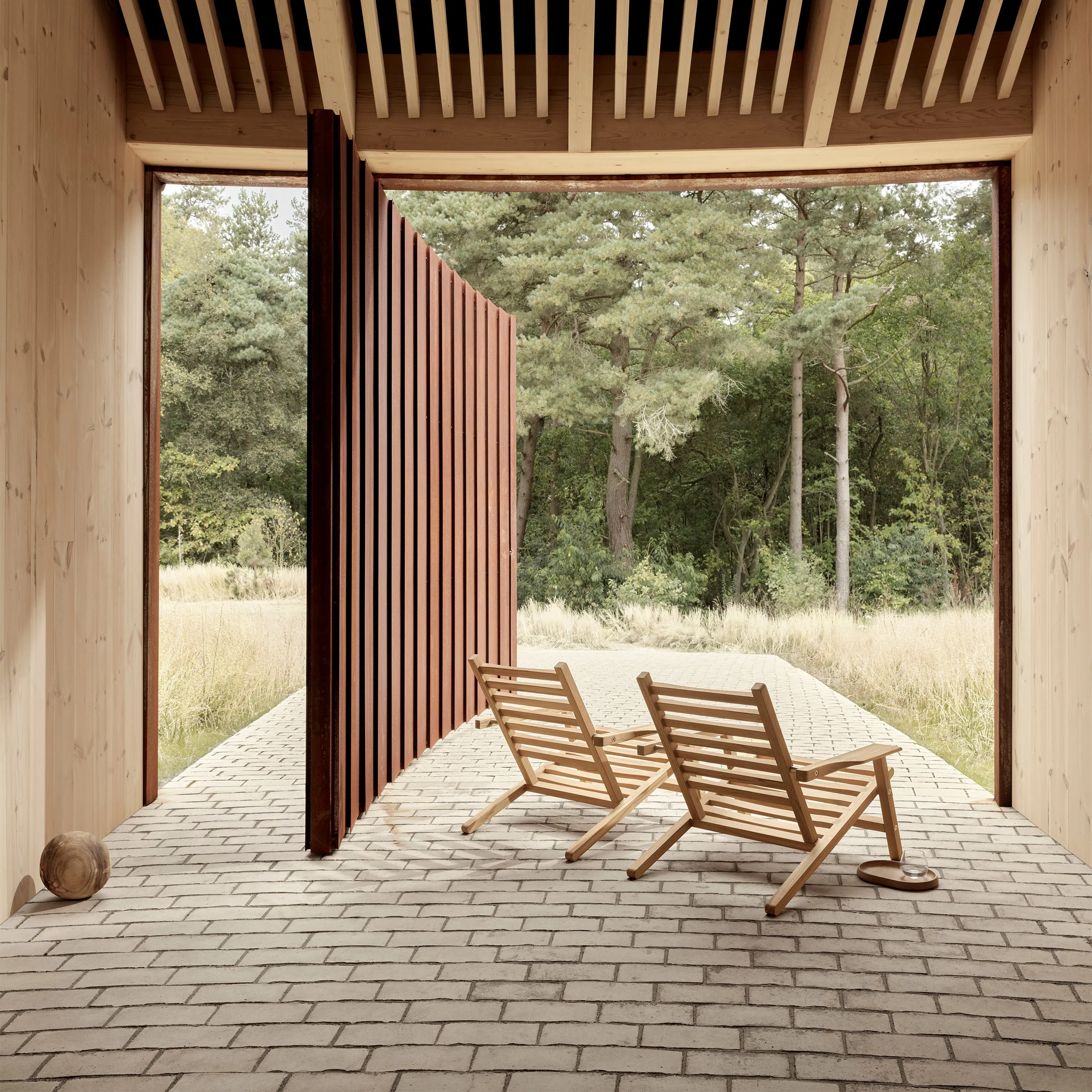AH Outdoor Deck Chair
