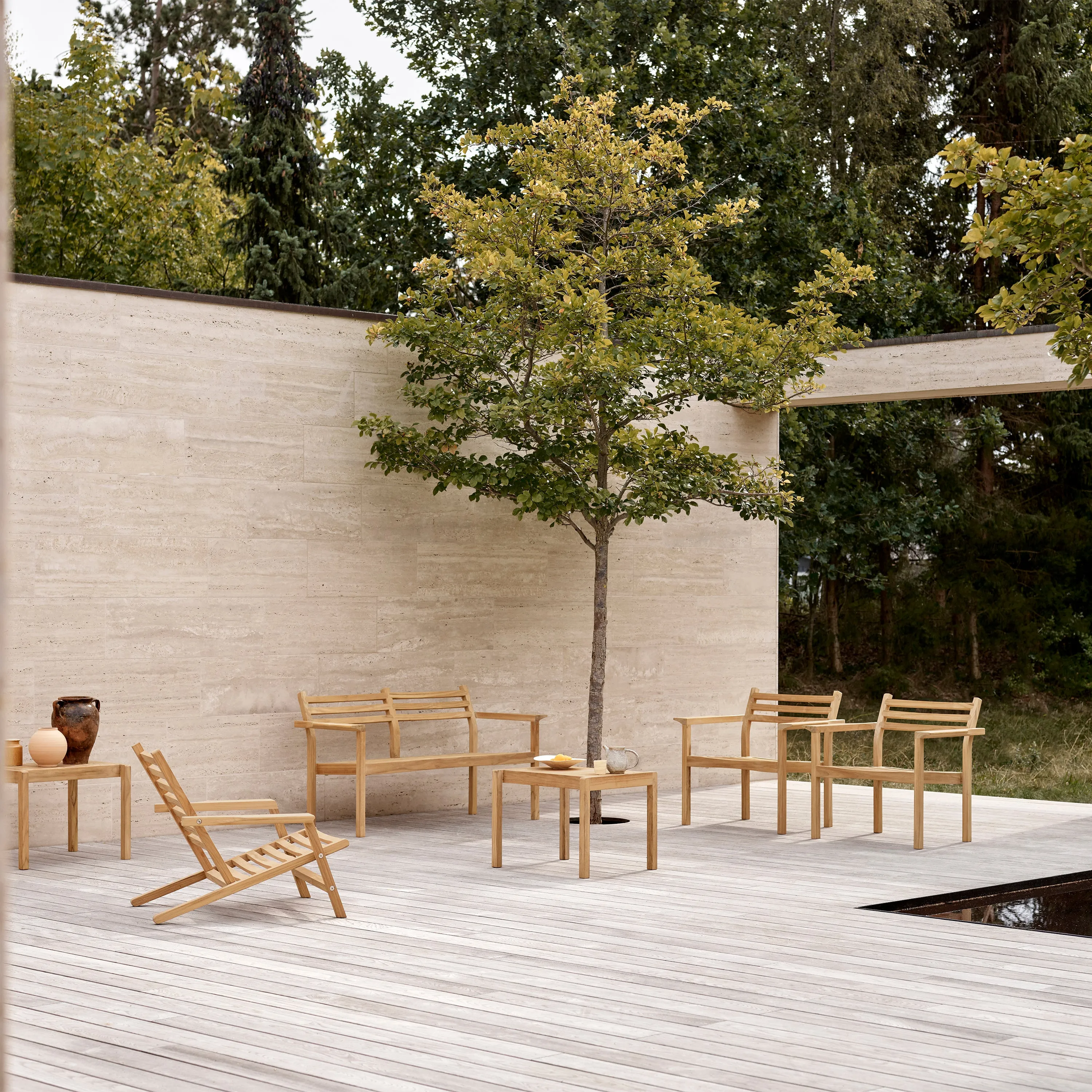 AH Outdoor Side Table/Stool