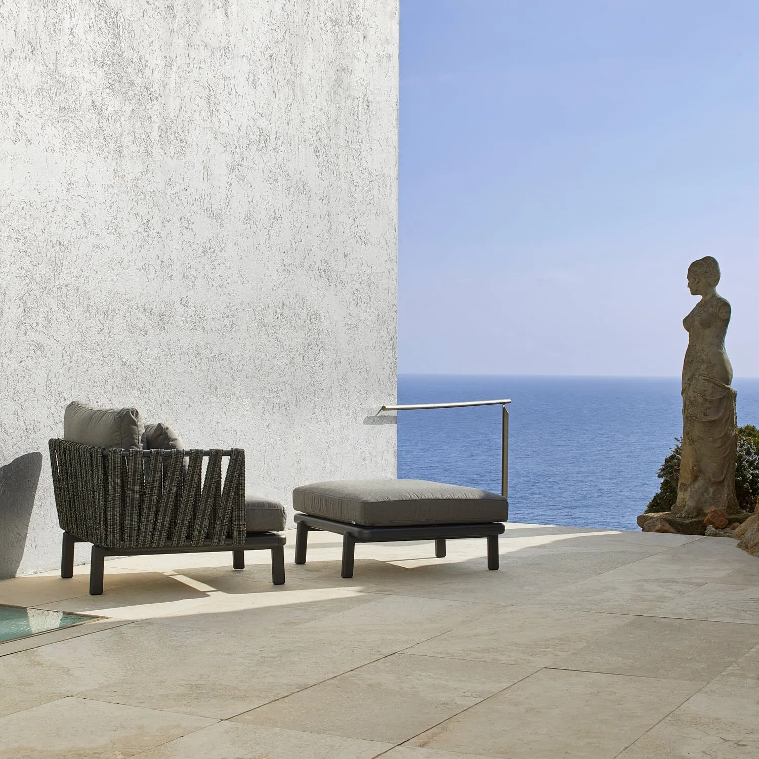 Anthea Ottoman