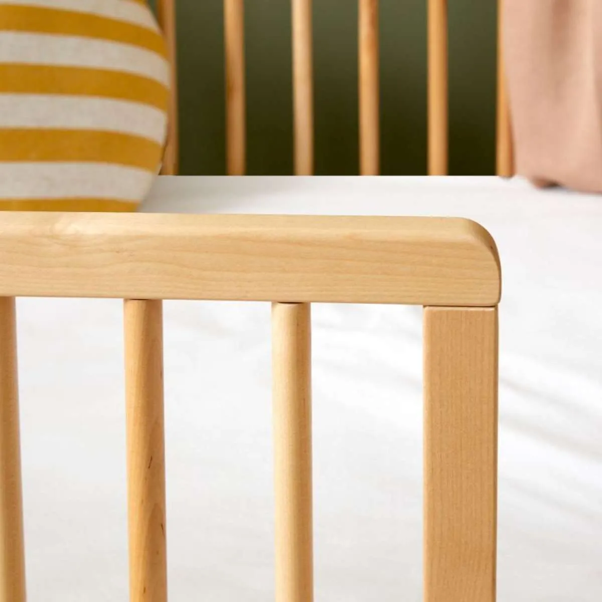 Aspen Natural 3-in-1 Cot Conversion Bundle Mocka