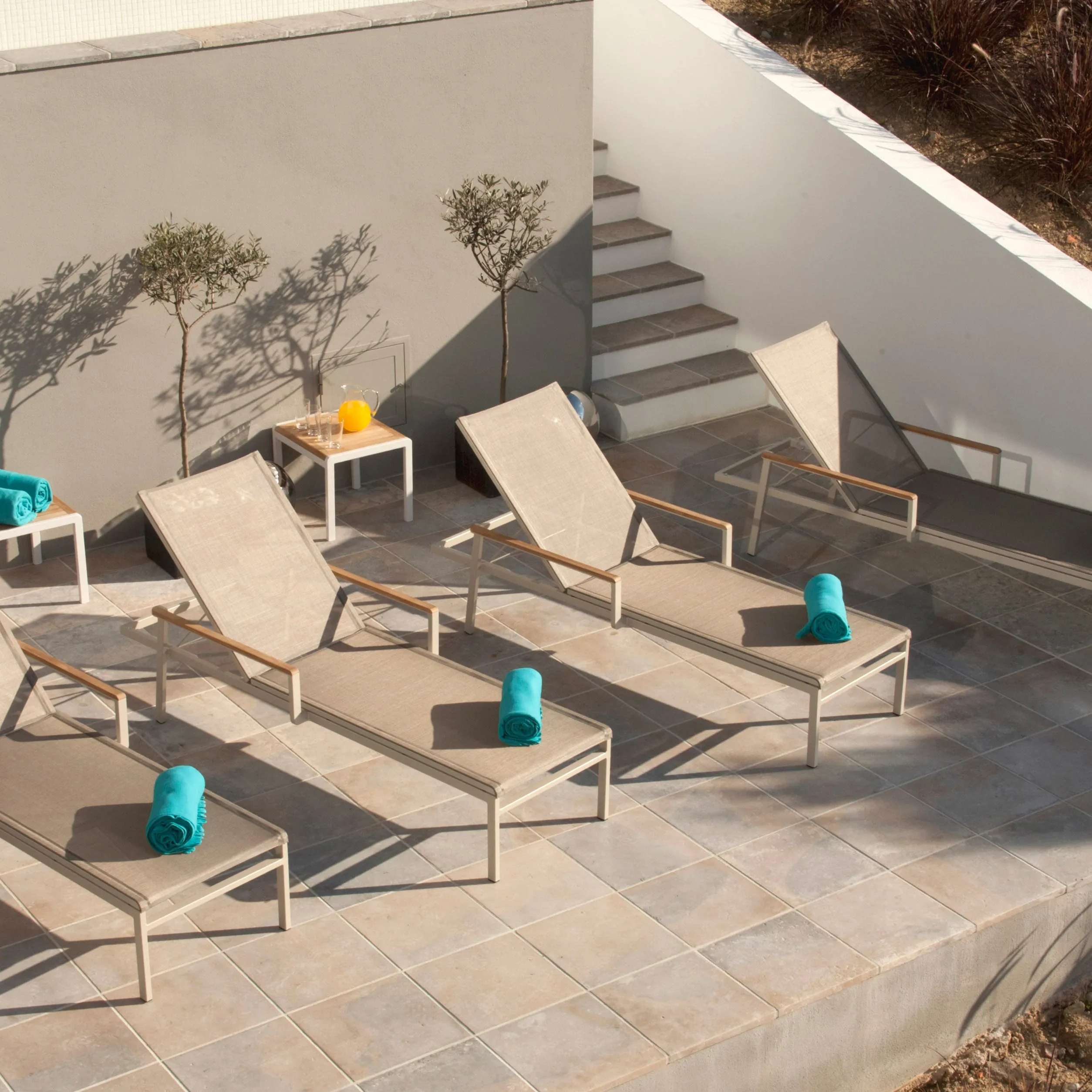 Aura Sun Lounger