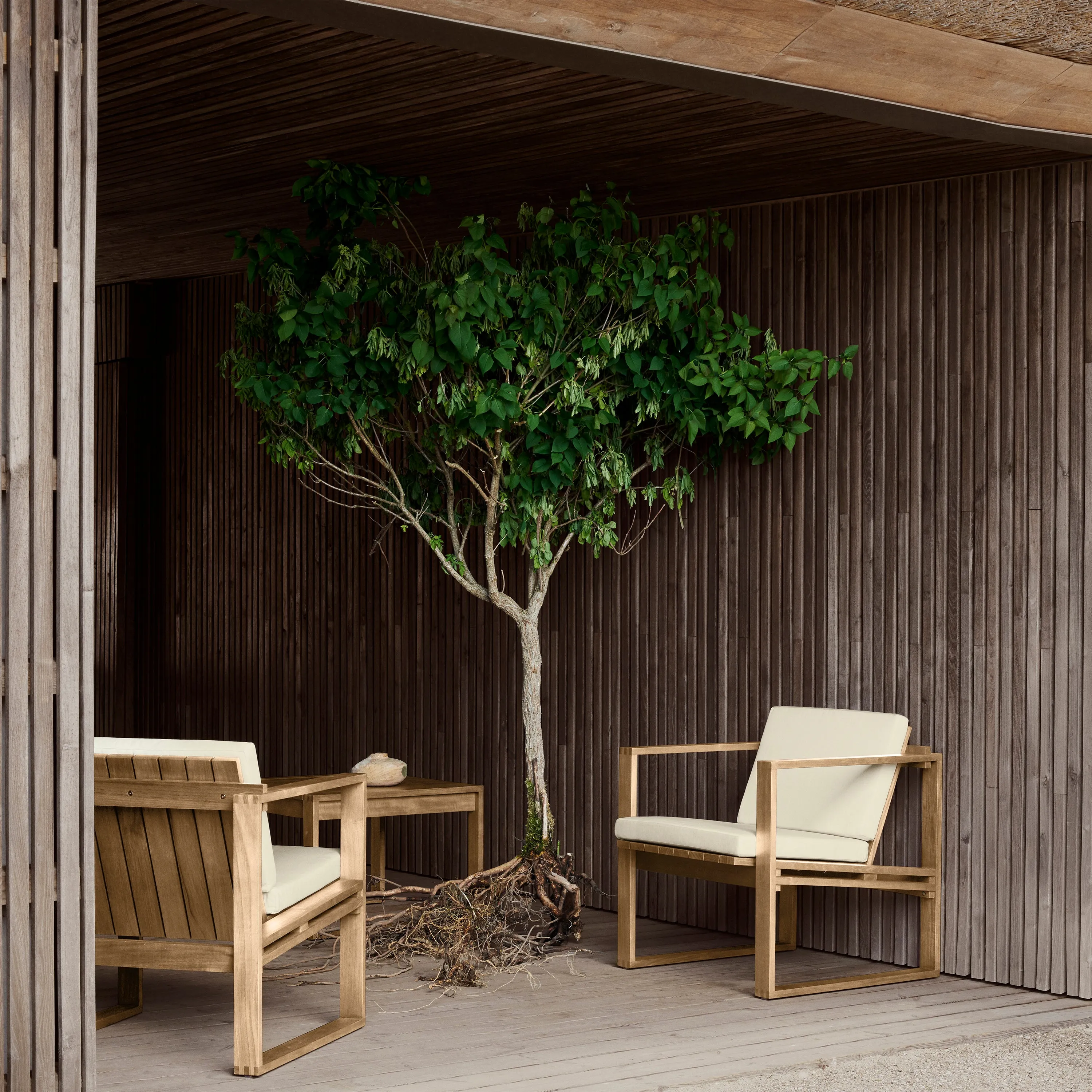 BK Outdoor Side Table