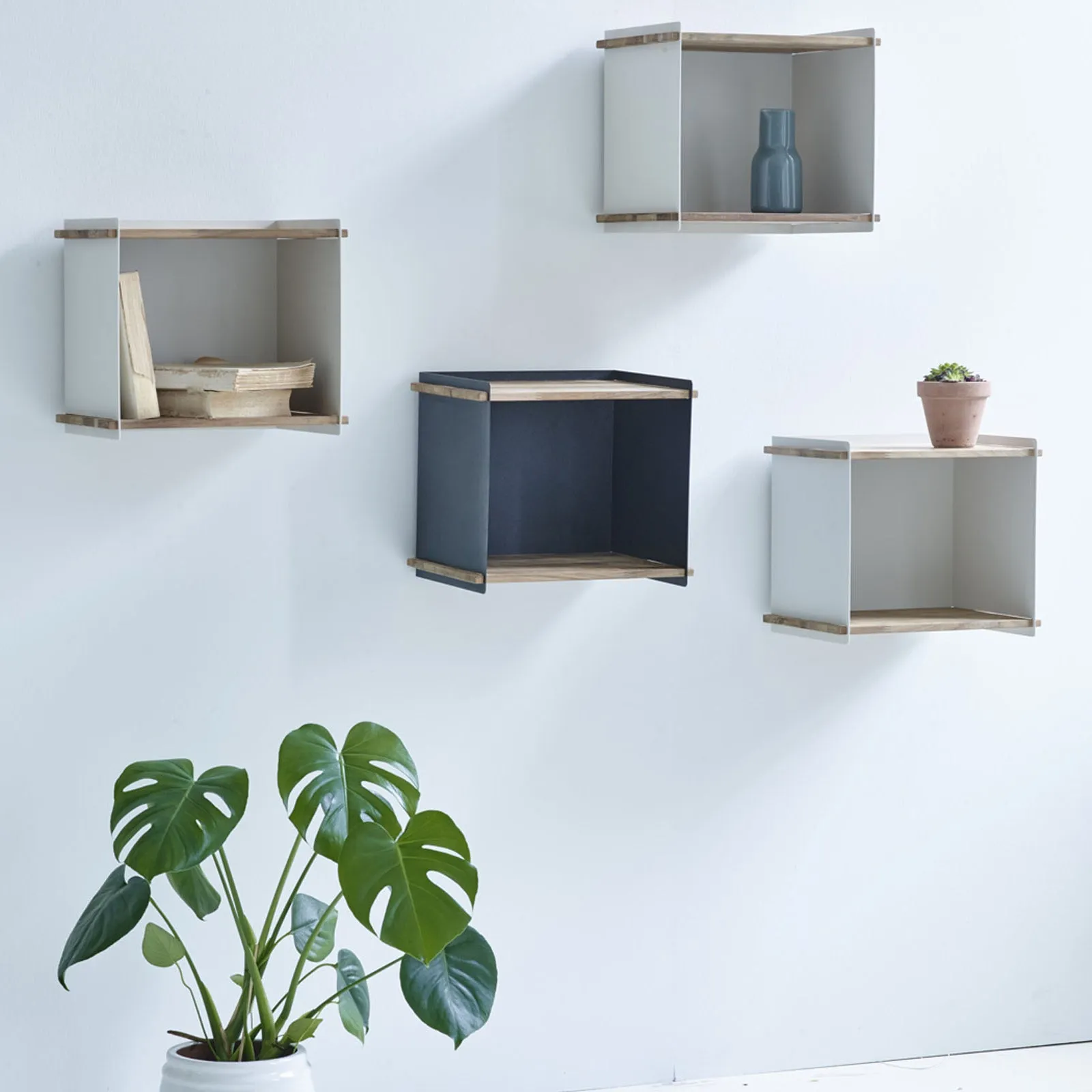 Box Wall Cube