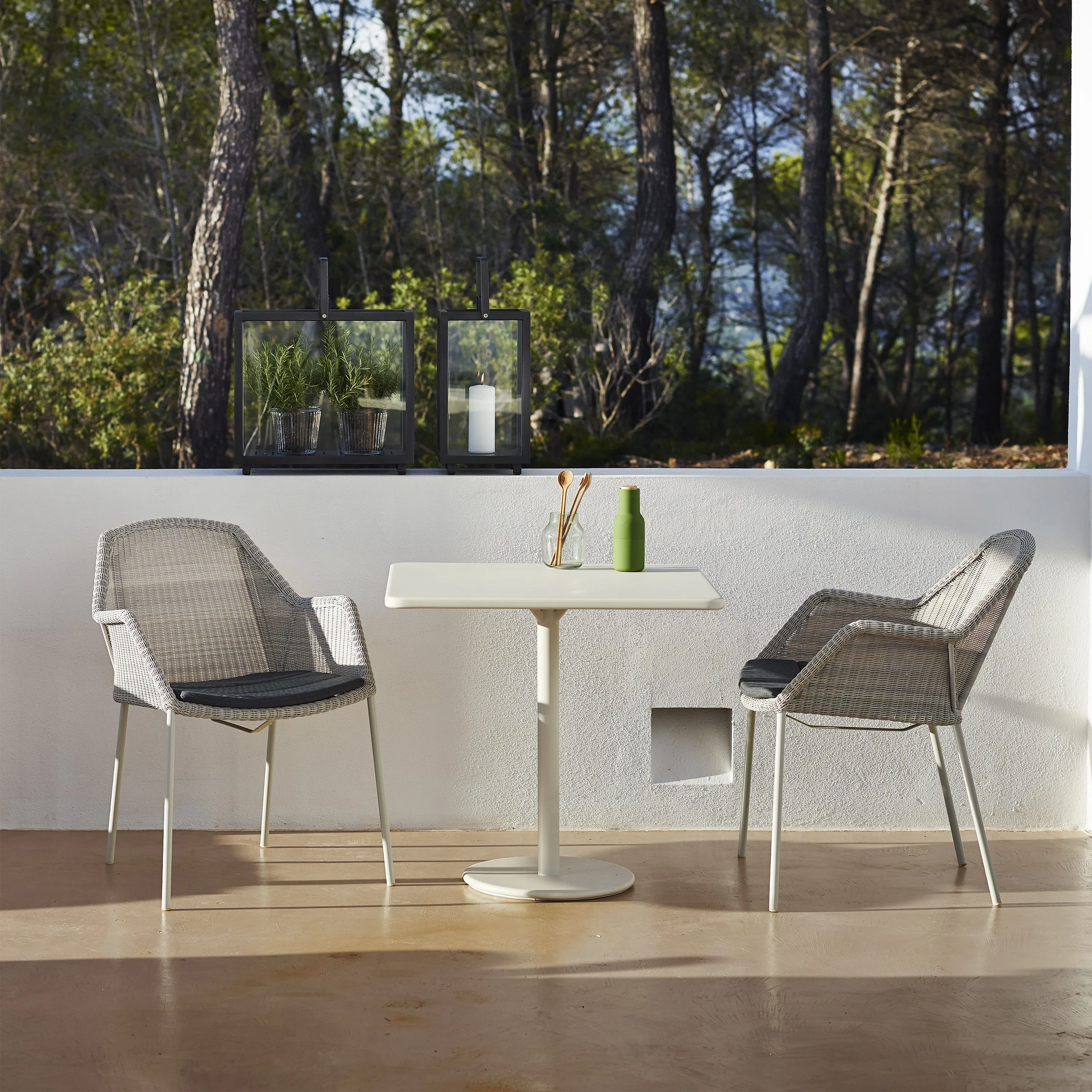 Breeze Outdoor Stackable Armchair