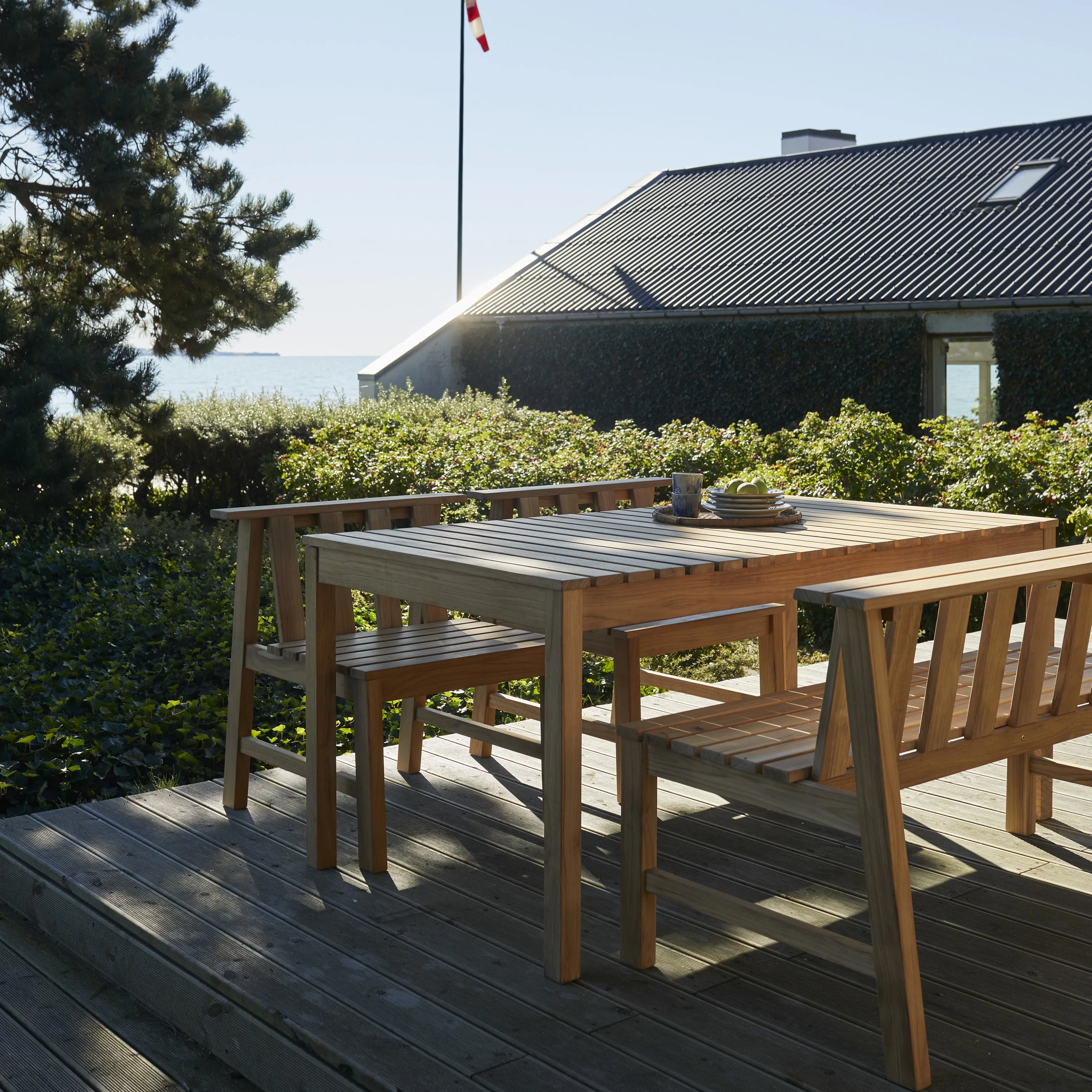 Cadence Dining Table