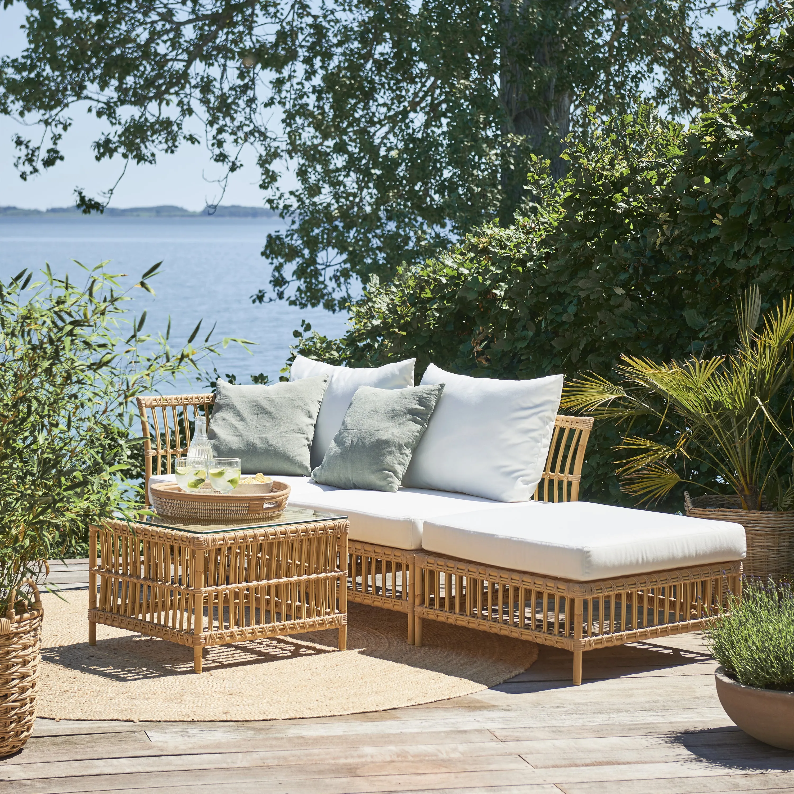 Caroline Outdoor Side Table