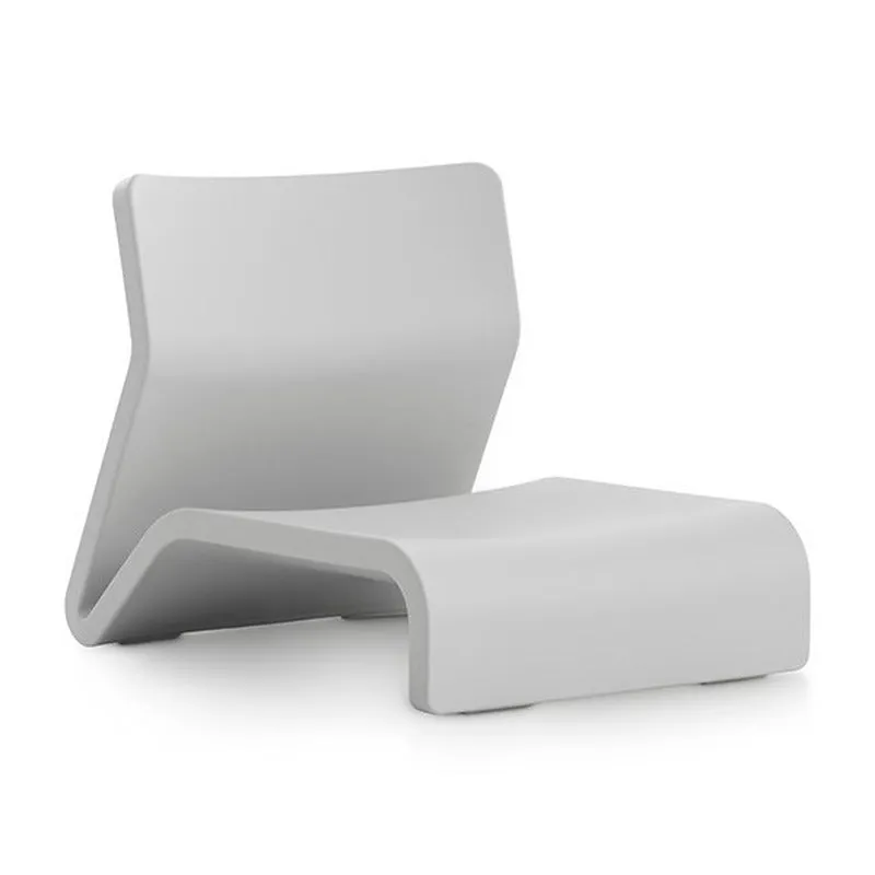 Clip Club Chair