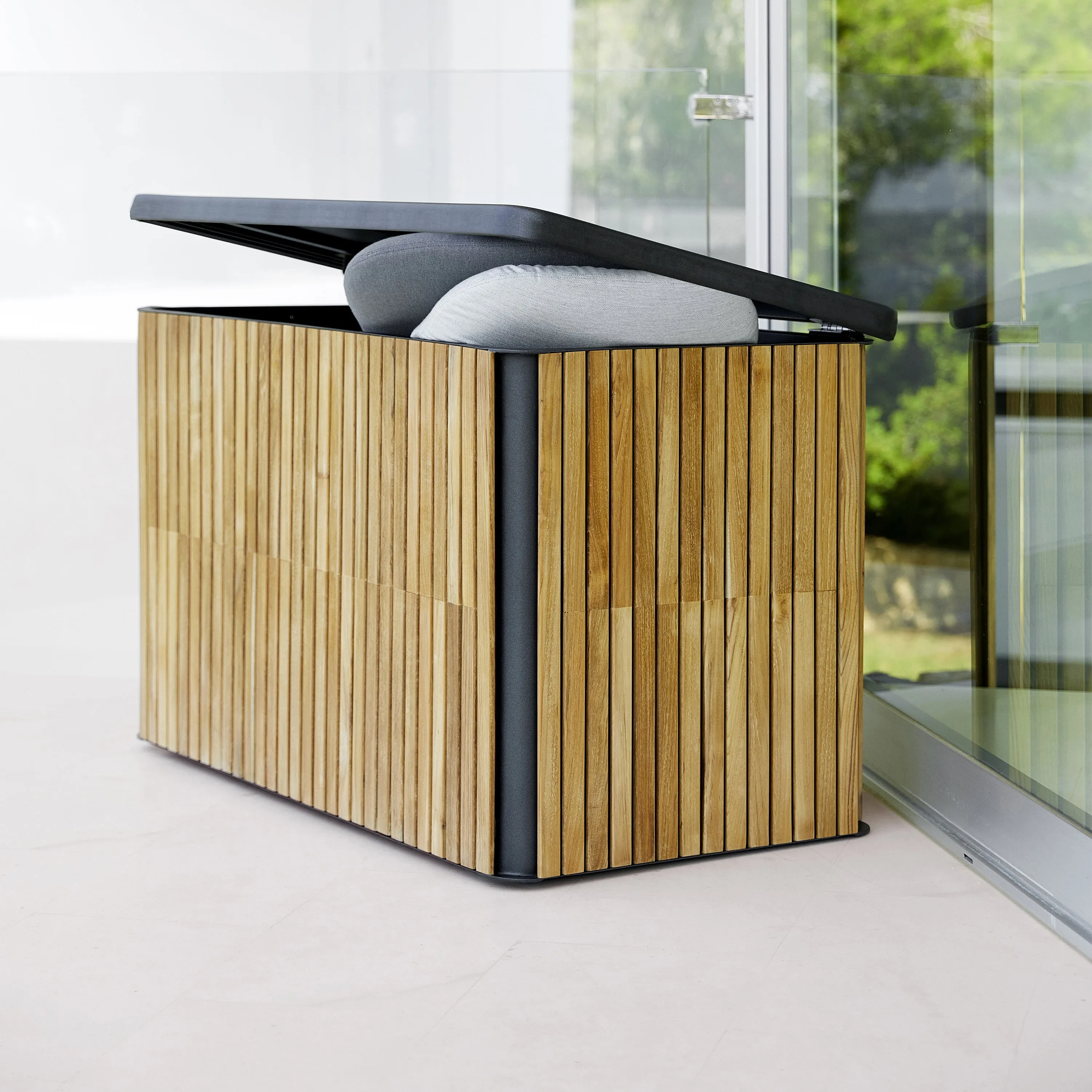 Combine Outdoor Storage Box