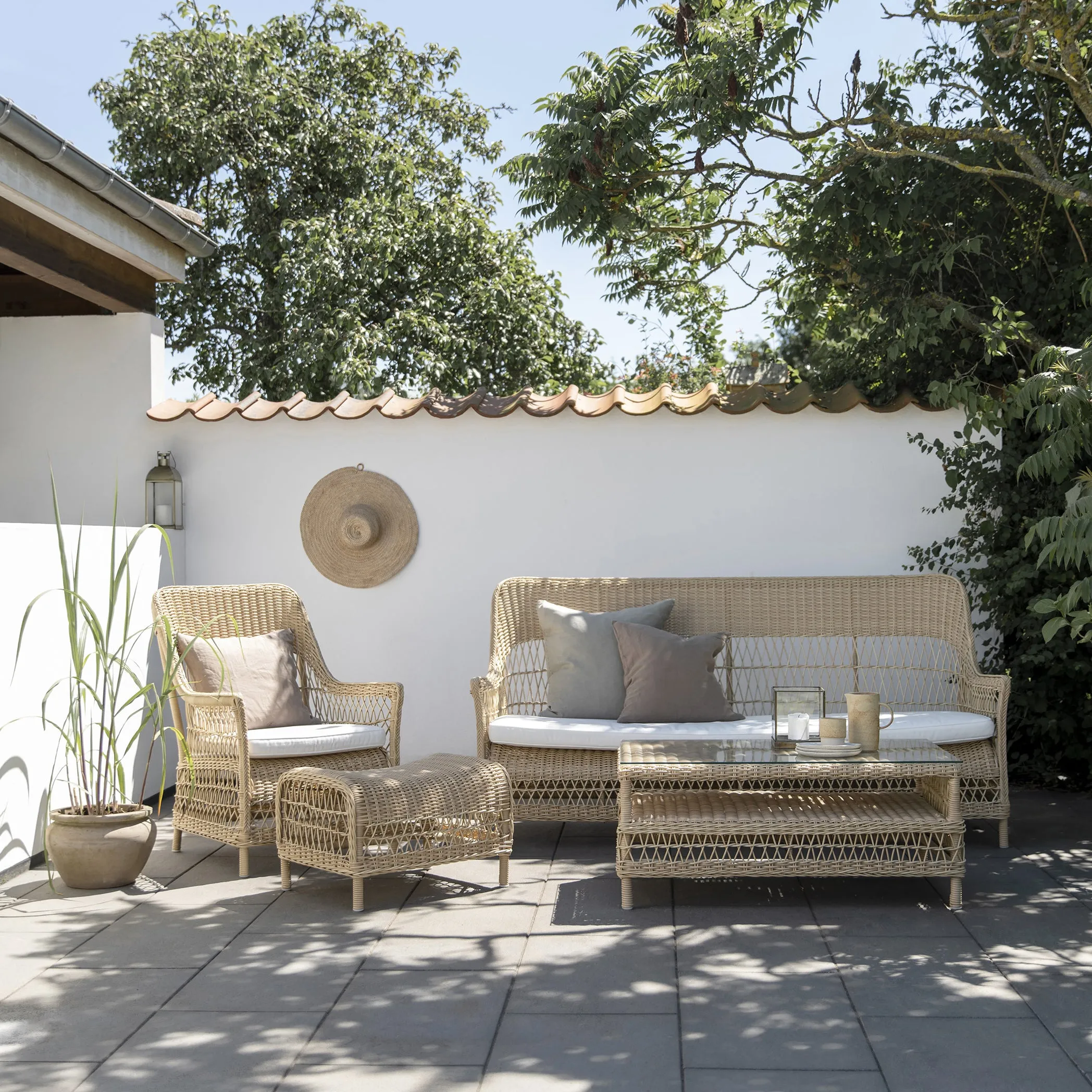 Dawn Outdoor Foot Stool