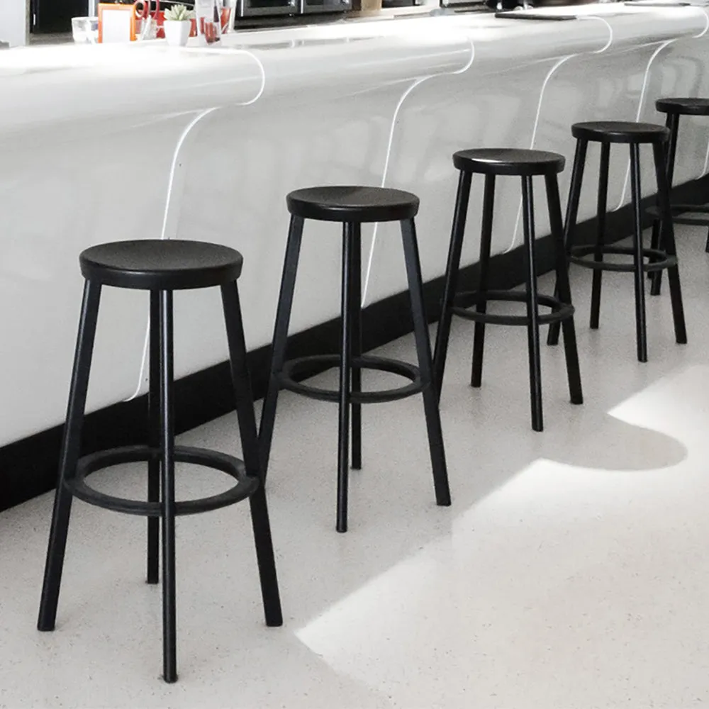 Deja-vu Outdoor Stool