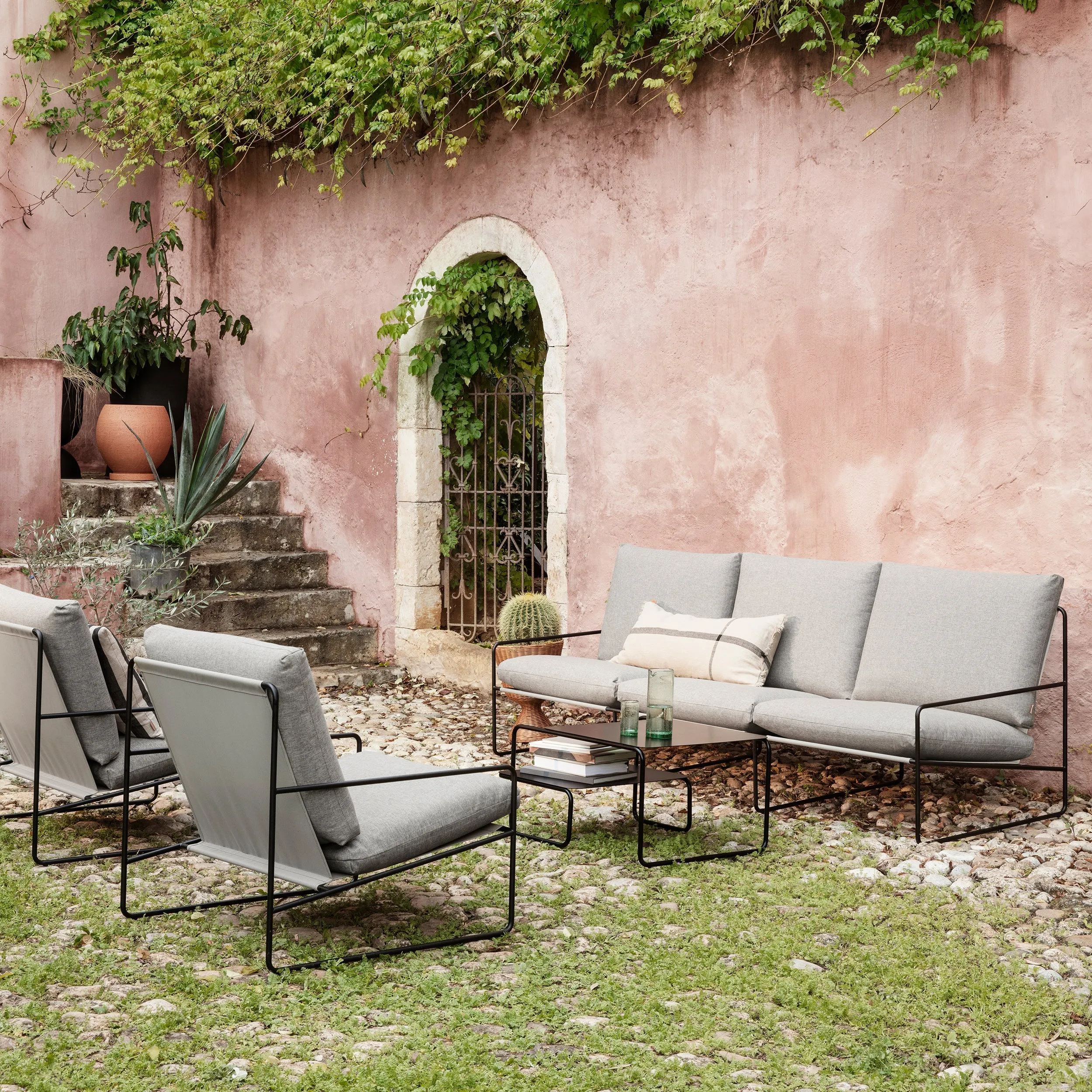 Desert Outdoor 3-Seater Sofa
