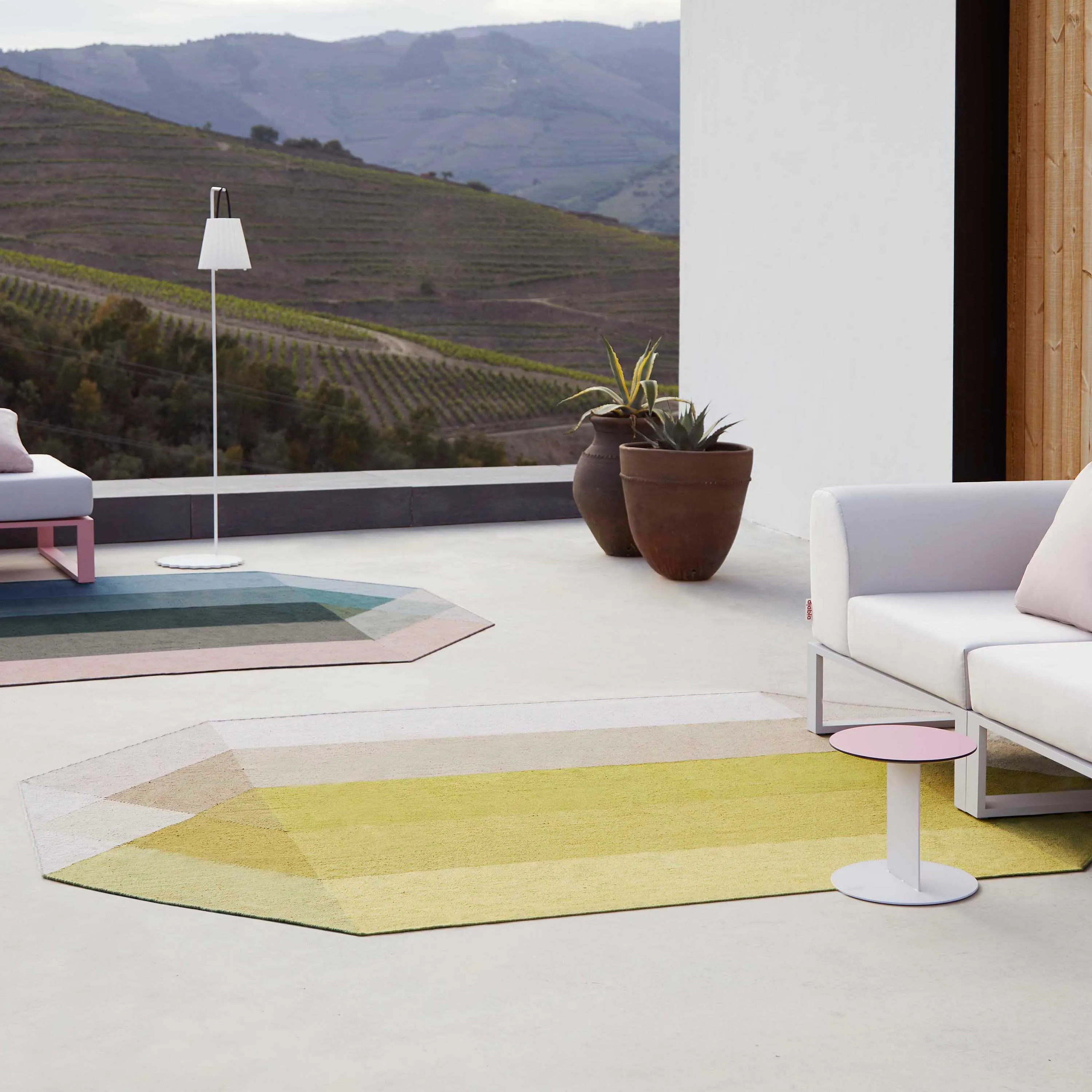 Diamond Outdoor Rug
