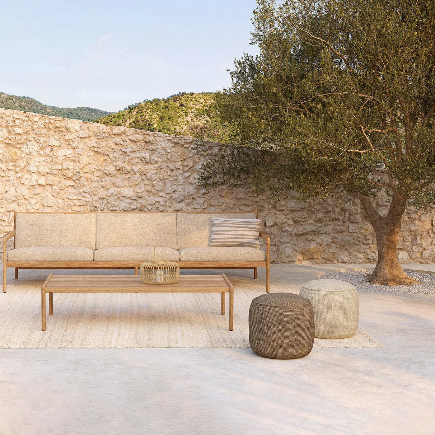 Donut Outdoor Pouf