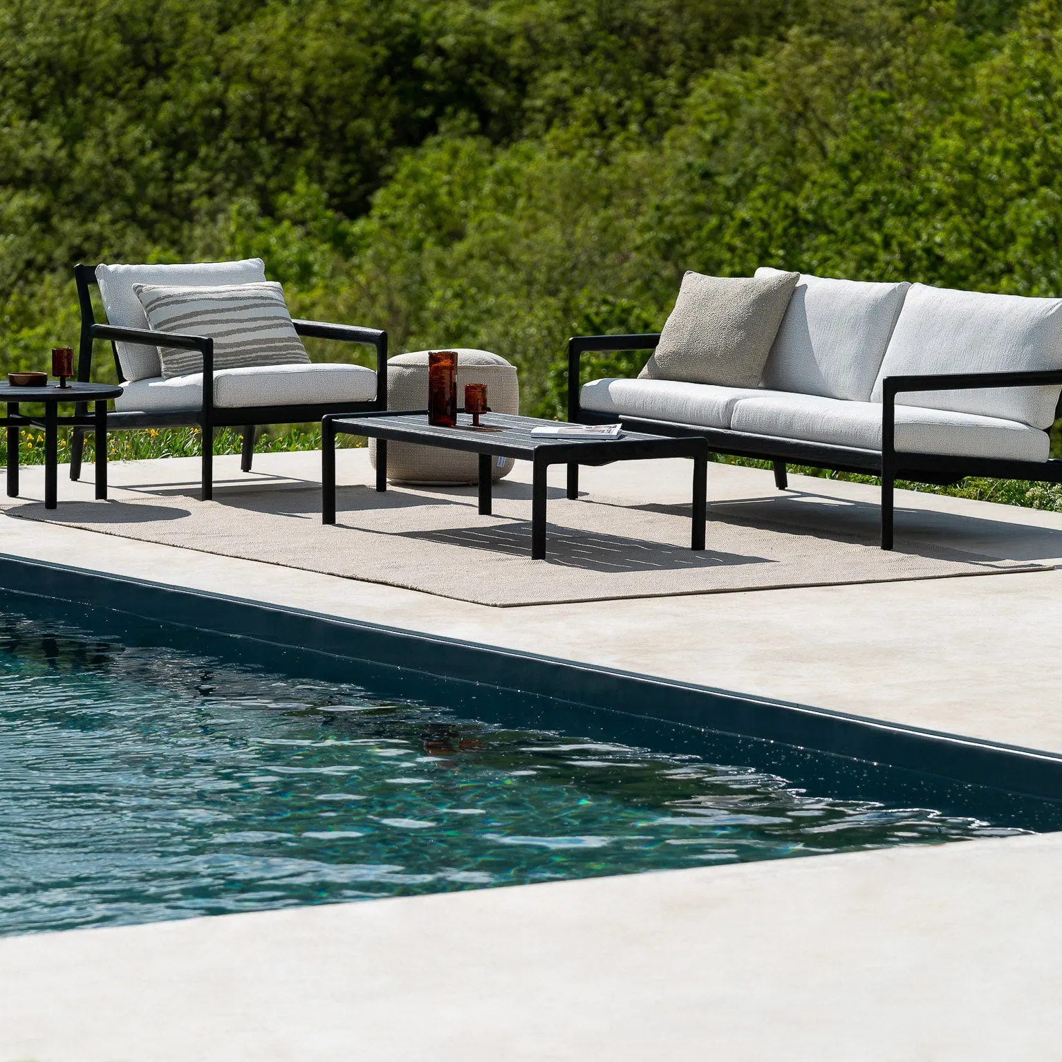 Donut Outdoor Pouf