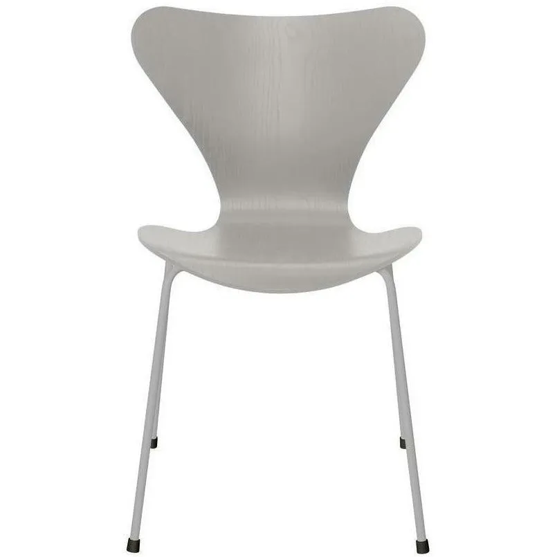 Fritz Hansen Series 7™ Chair Colored Ash Nine Grey Bowl, Nine Grey Base