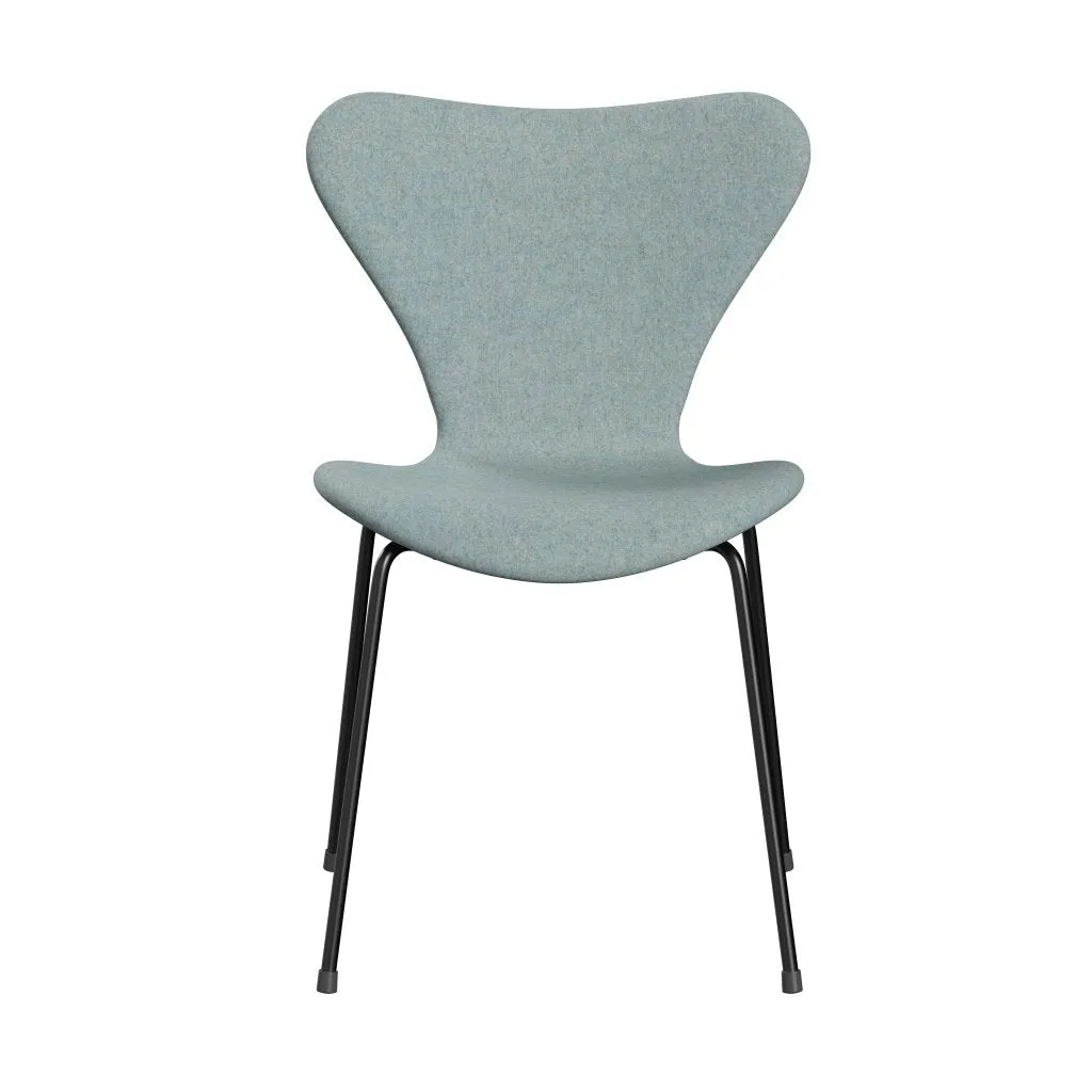 Fritz Hansen Series 7™ Chair Full Upholstery, Black/Divina Md Mint