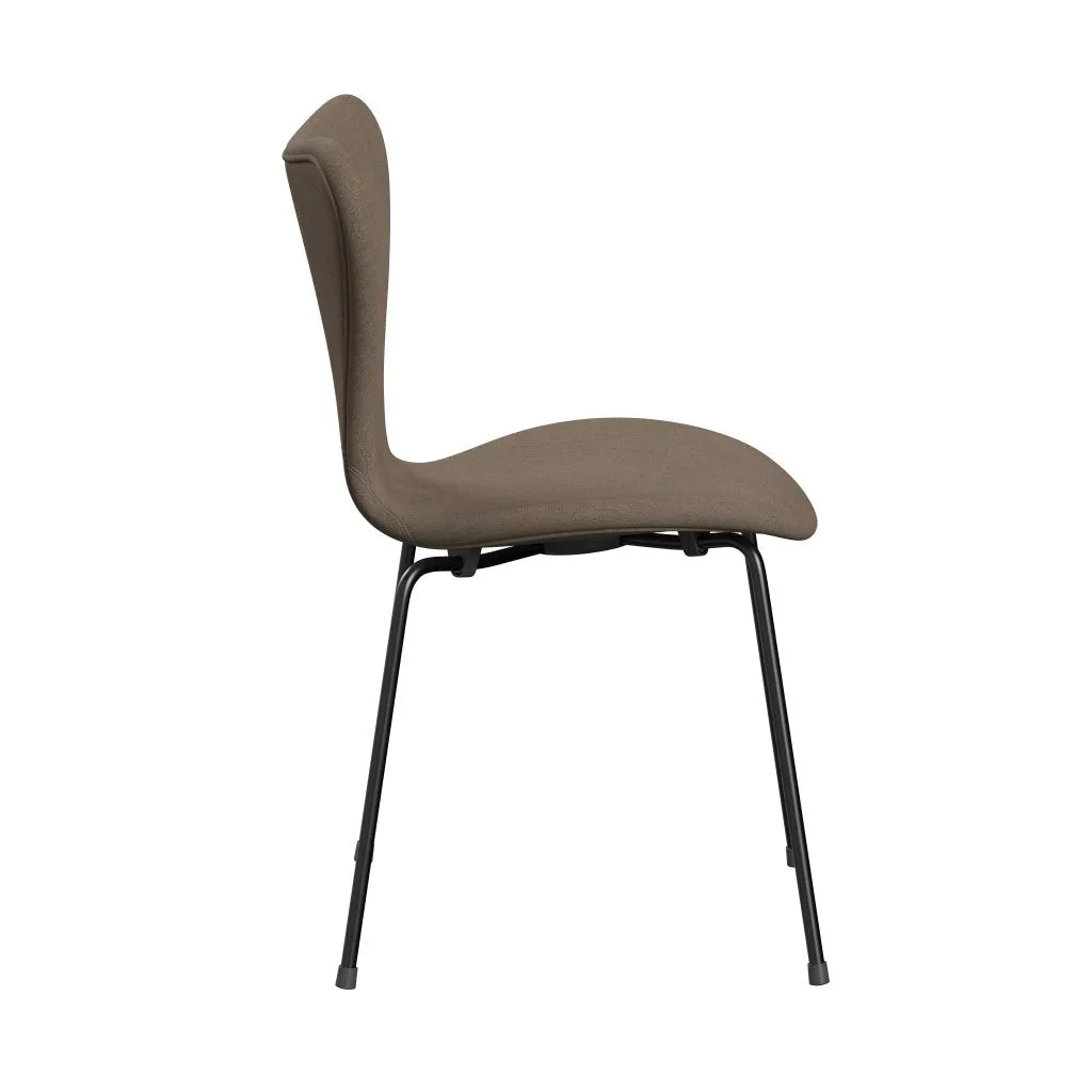 Fritz Hansen Series 7™ Chair Full Upholstery, Black/Remix Beige (Rem233)