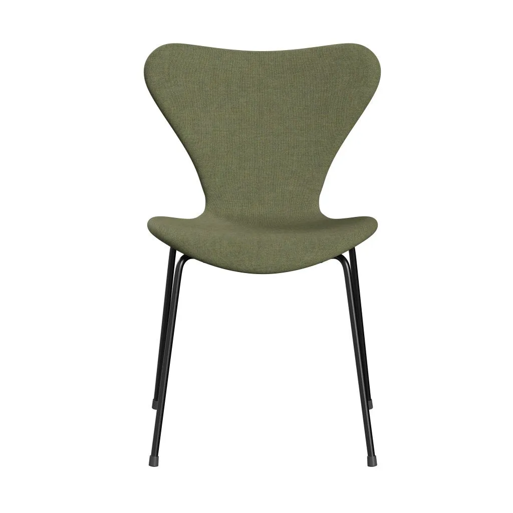 Fritz Hansen Series 7™ Chair Full Upholstery, Black/Remix Green