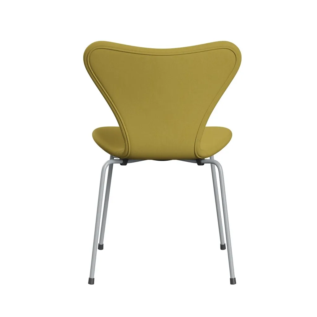 Fritz Hansen Series 7™ Chair Full Upholstery, Silver Grey/Comfort Sand Light (C01049)