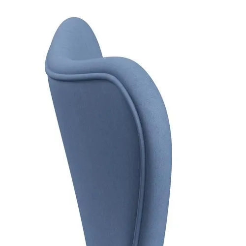Fritz Hansen Series 7™ Chair Full Upholstery, Silver Grey/Comfort White/Blue