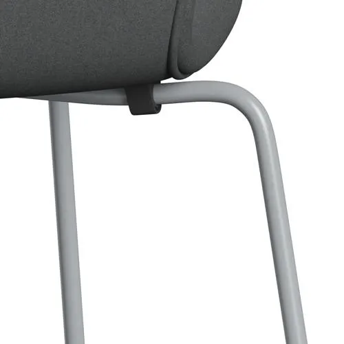 Fritz Hansen Series 7™ Chair Full Upholstery, Silver Grey/Divina Dark Grey