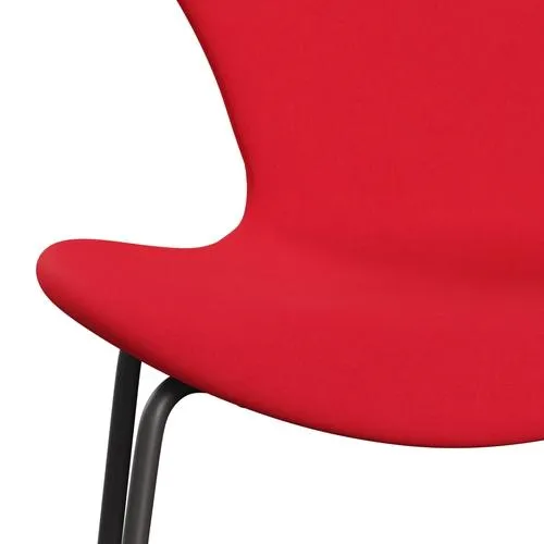 Fritz Hansen Series 7™ Chair Full Upholstery, Warm Graphite/Comfort Pink Dark