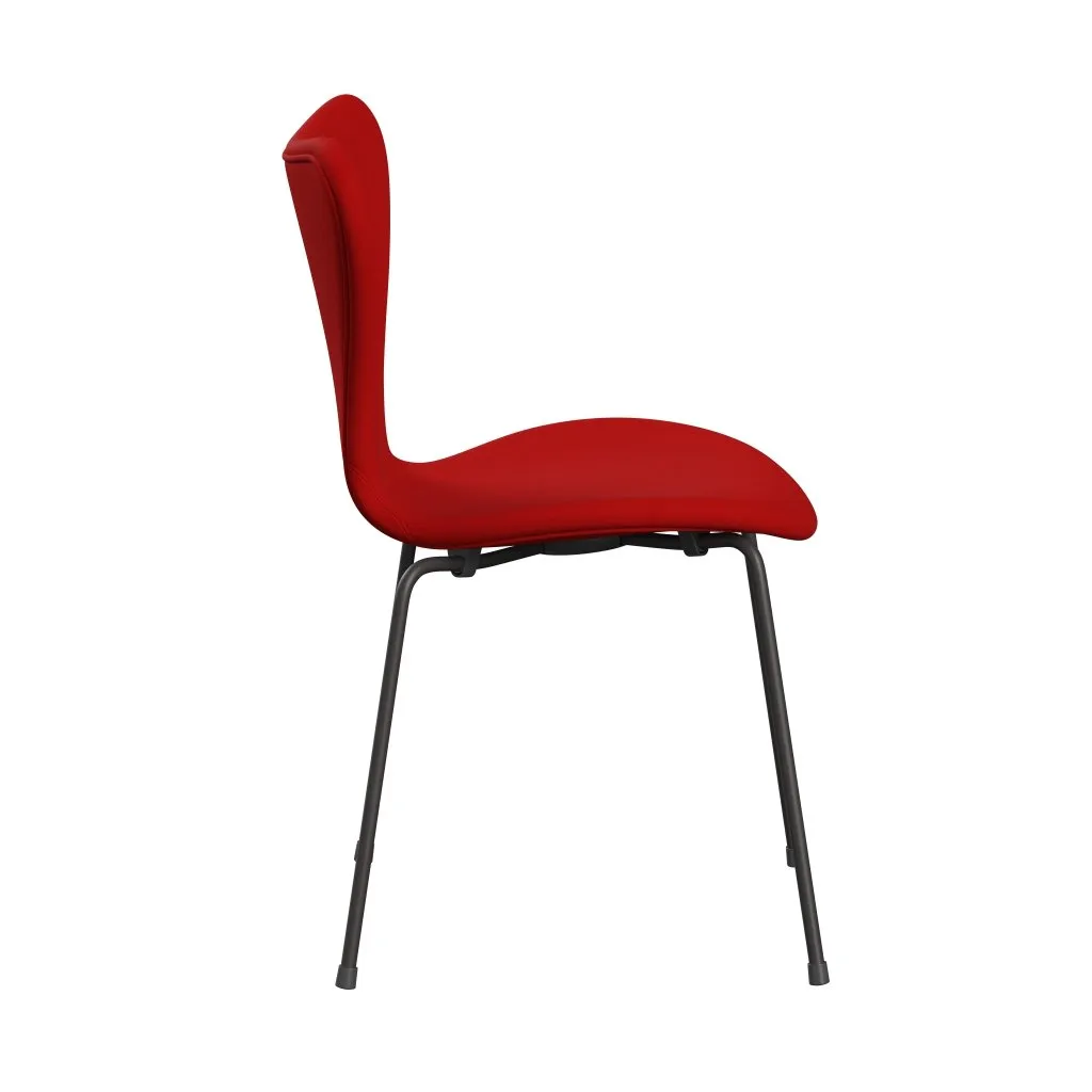 Fritz Hansen Series 7™ Chair Full Upholstery, Warm Graphite/Comfort Red (C64003)