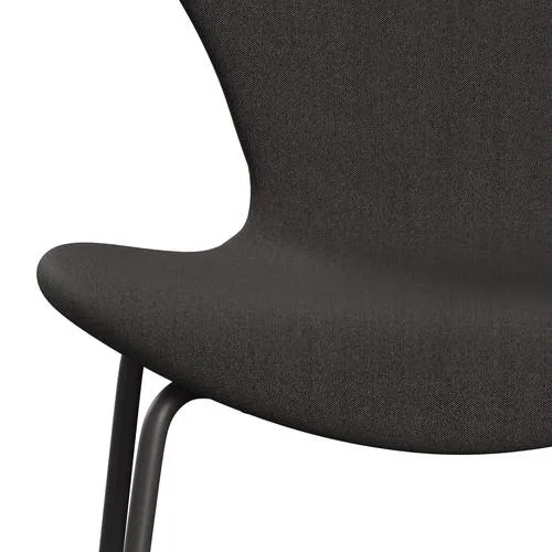 Fritz Hansen Series 7™ Chair Full Upholstery, Warm Graphite/Remix Black (Rem276)
