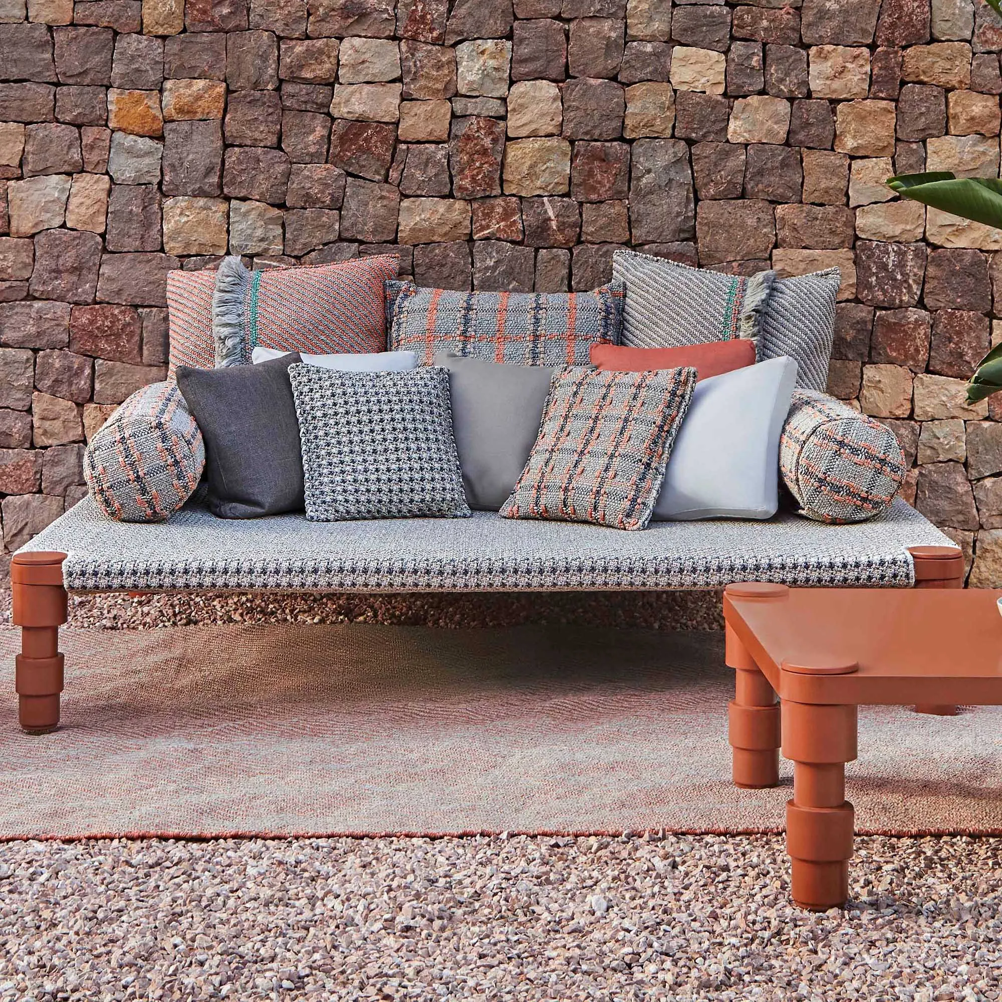 Garden Layers Small Outdoor Roll Checks