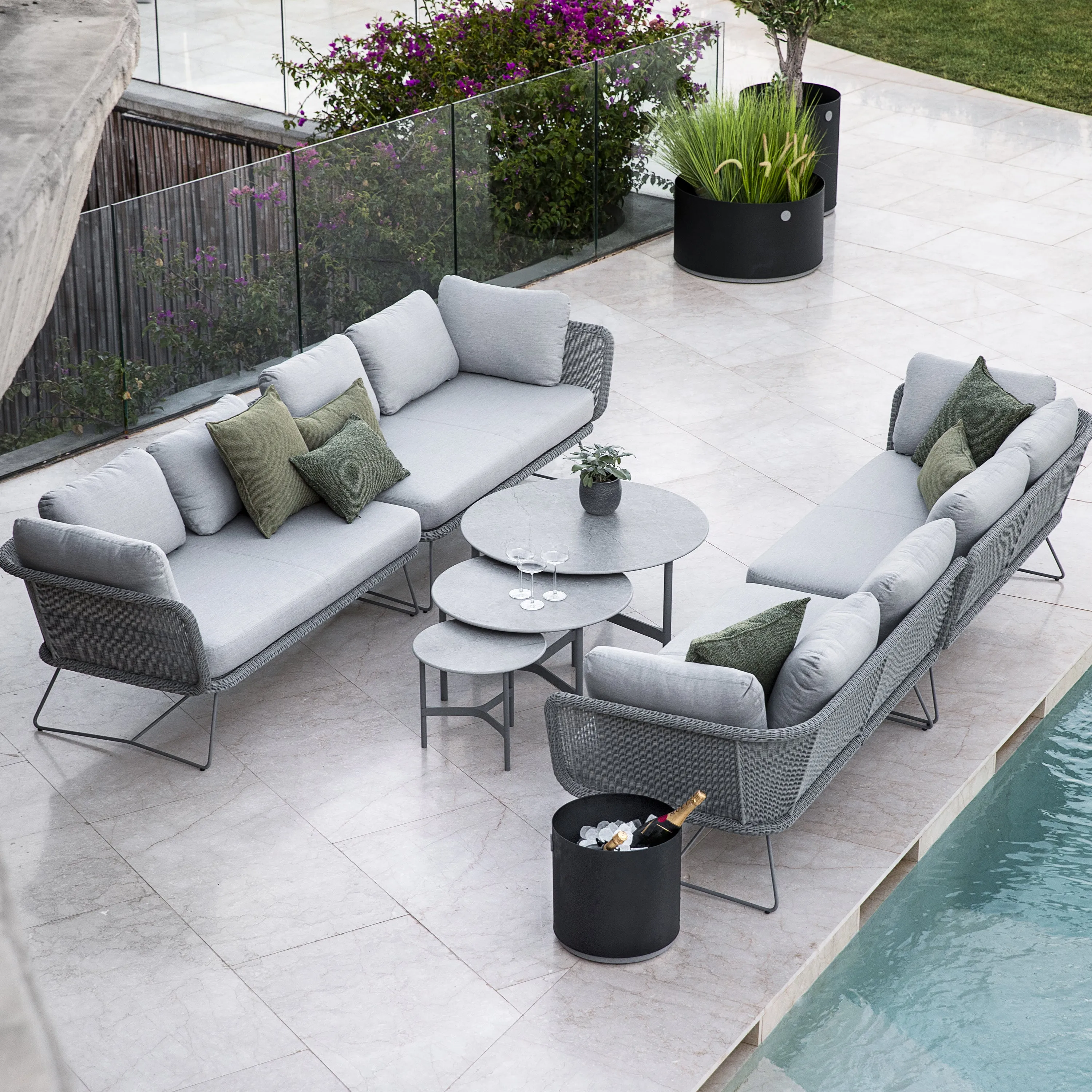 Horizon Outdoor 2 Seater Sofa