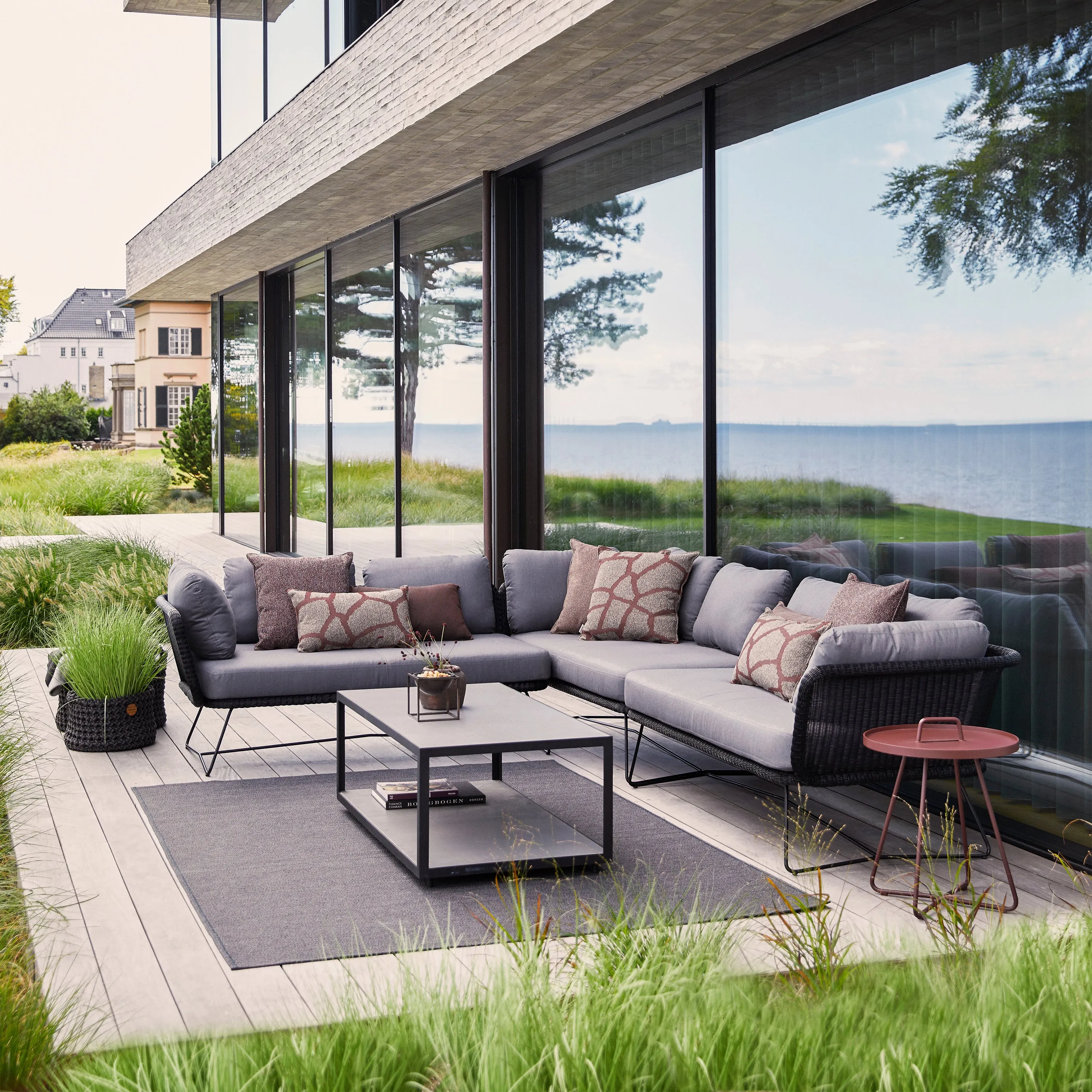 Horizon Outdoor 2 Seater Sofa