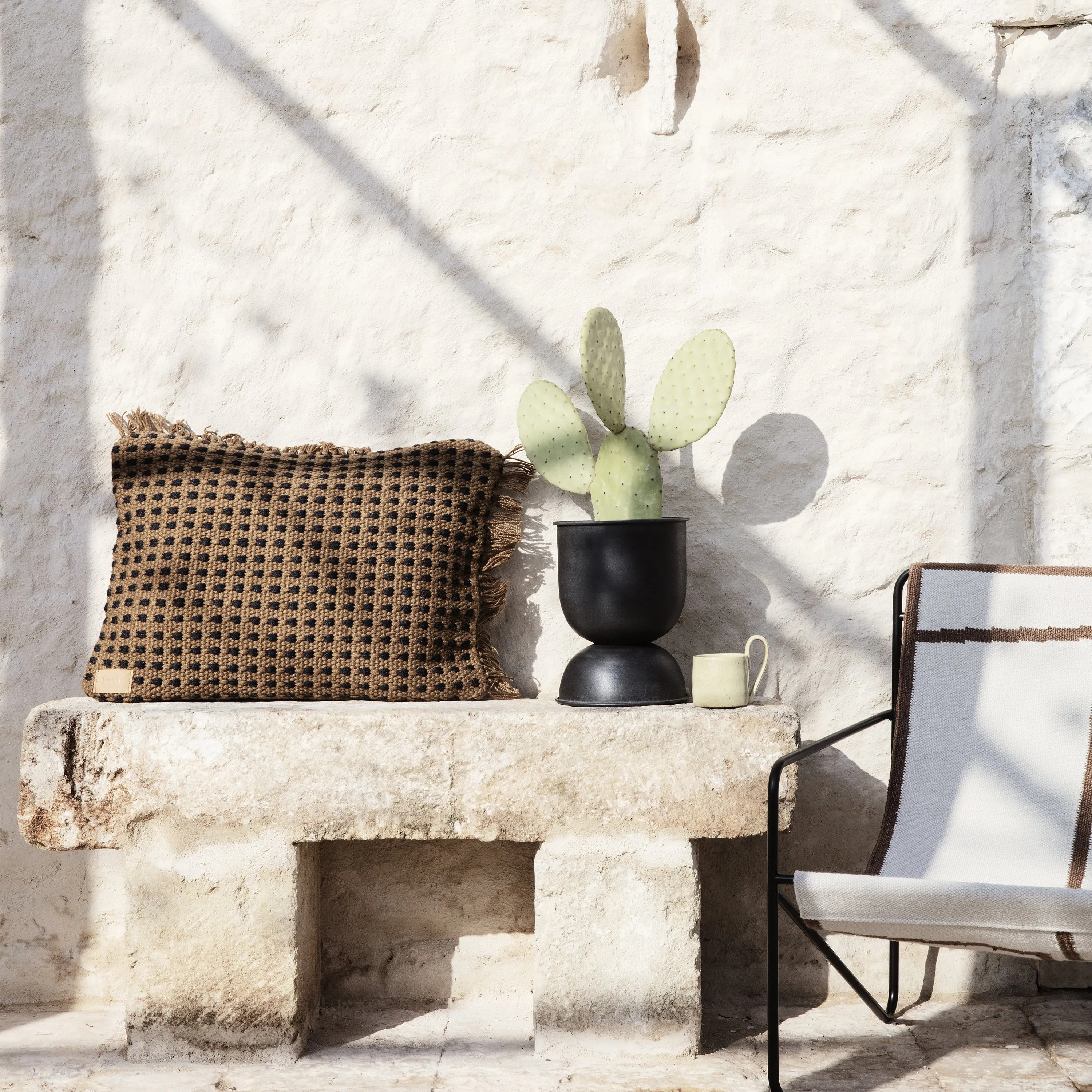 Hourglass Planter