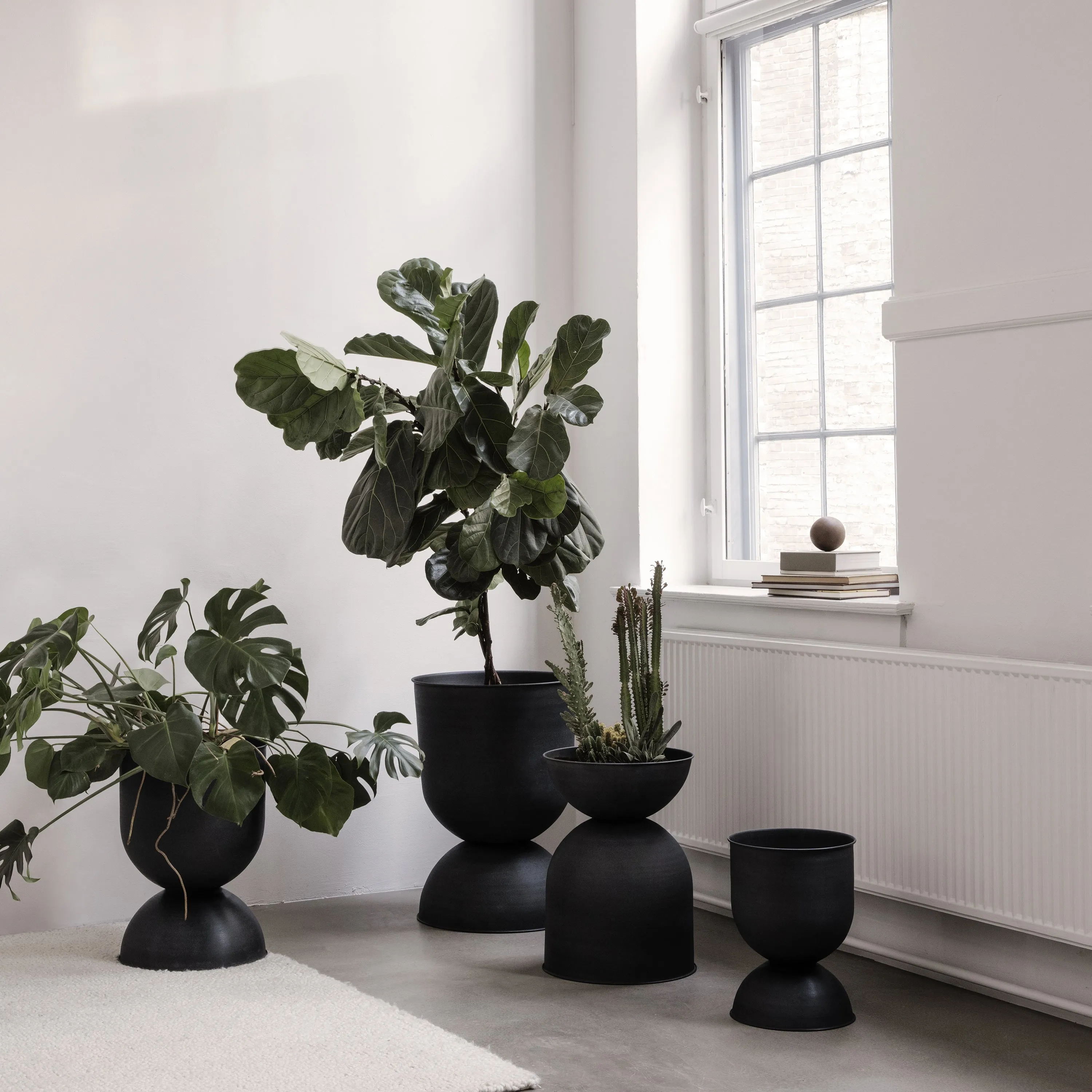 Hourglass Planter