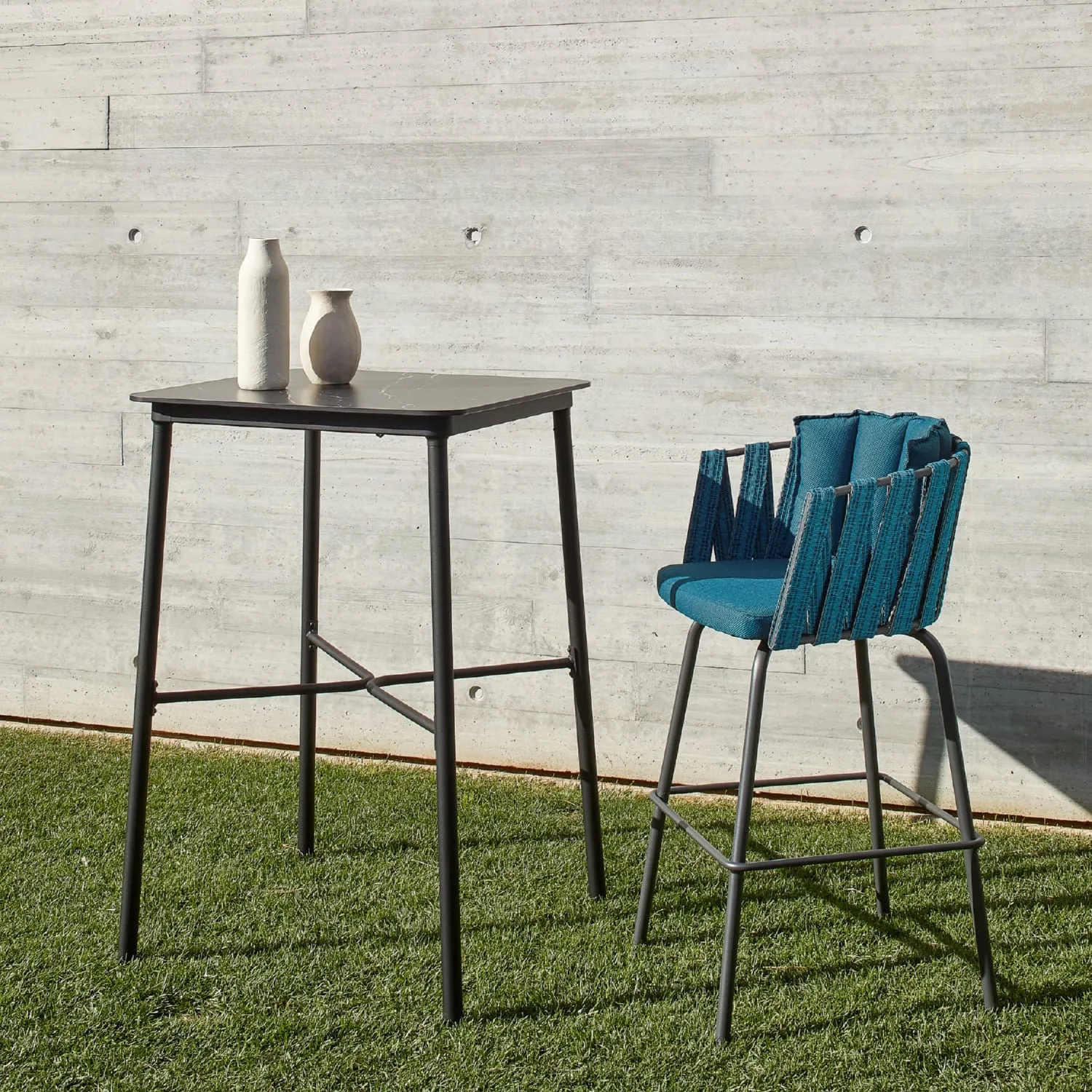 Hub Outdoor Square High Dining Table