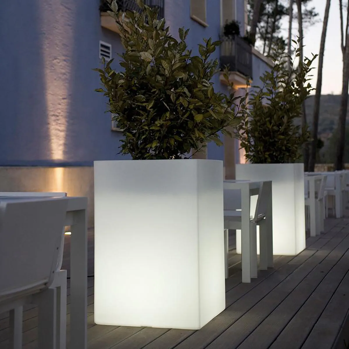 Illuminated High Cube Planter