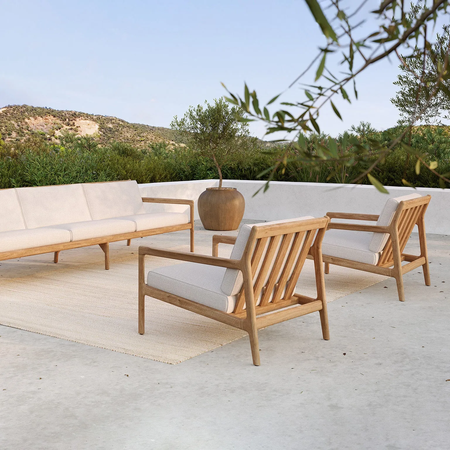Jack Outdoor Lounge Chair and Ottoman
