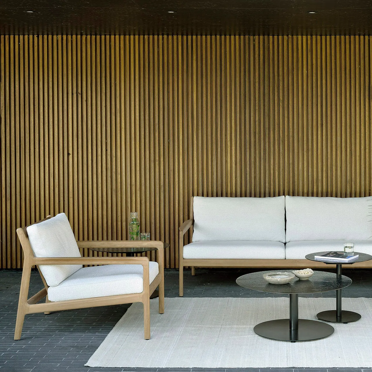 Jack Outdoor Lounge Chair and Ottoman