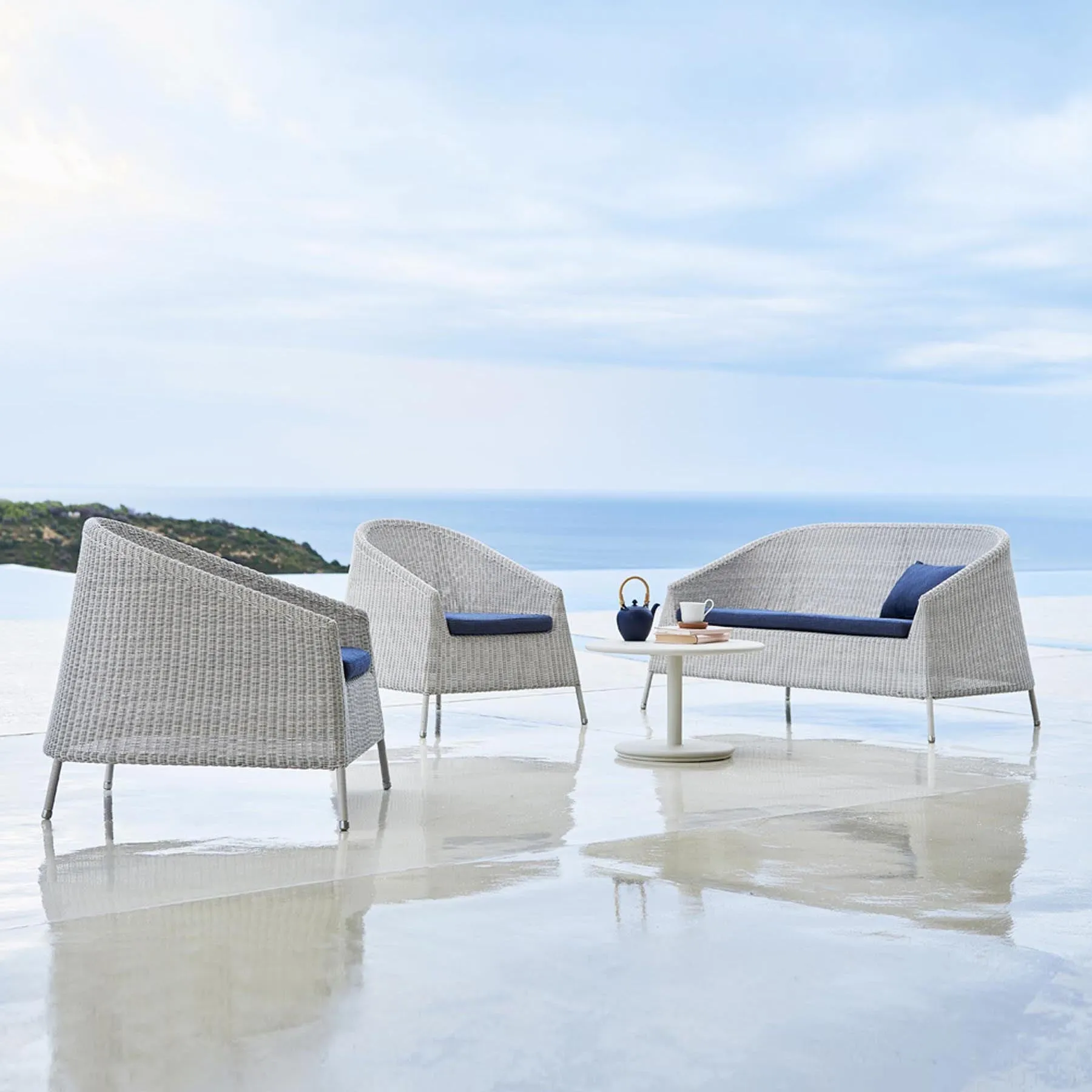 Kingston Outdoor Stackable Lounge Chair