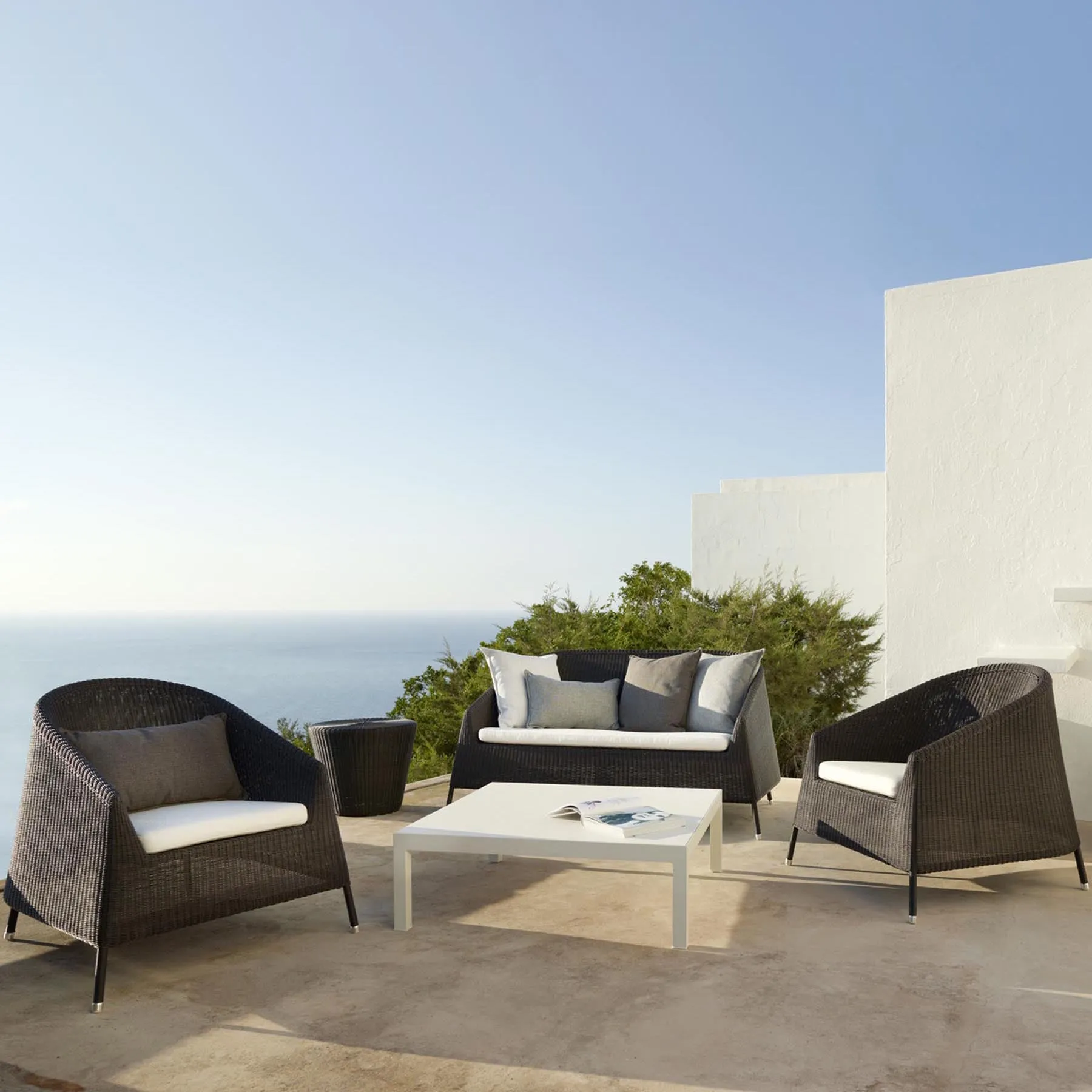Kingston Outdoor Stackable Lounge Chair