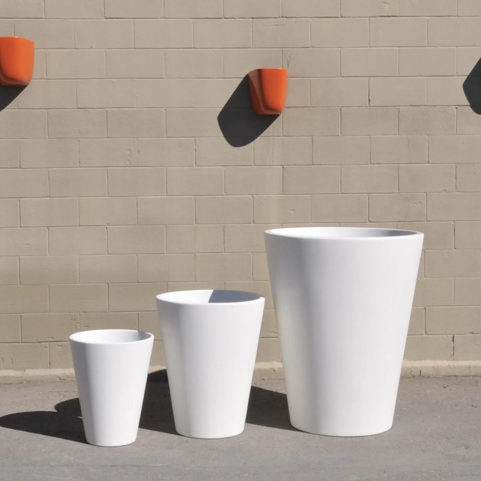 La Gardo Tackett Planter/Container