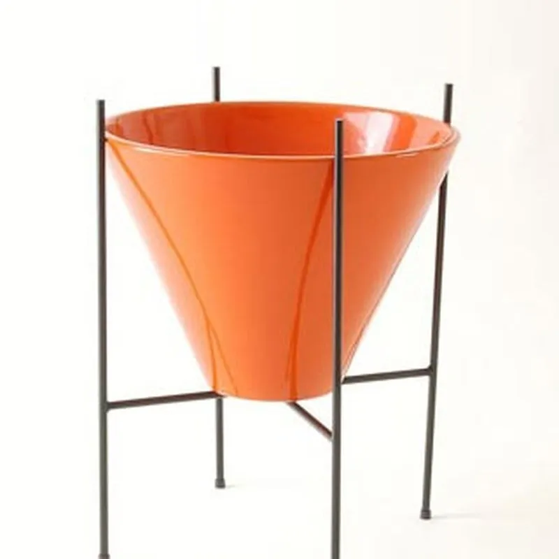La Gardo Tackett S-4 Planter
