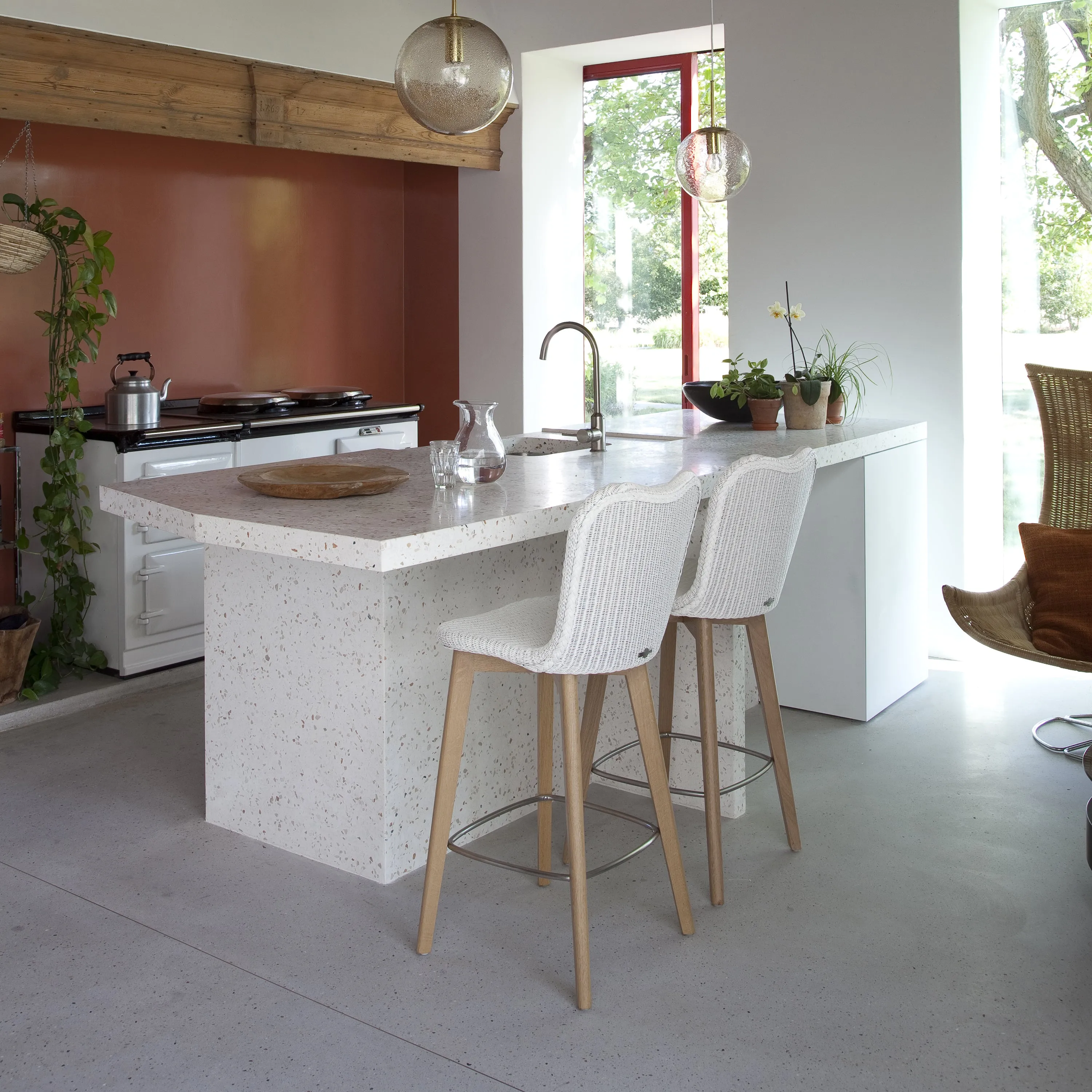 Lily Stool