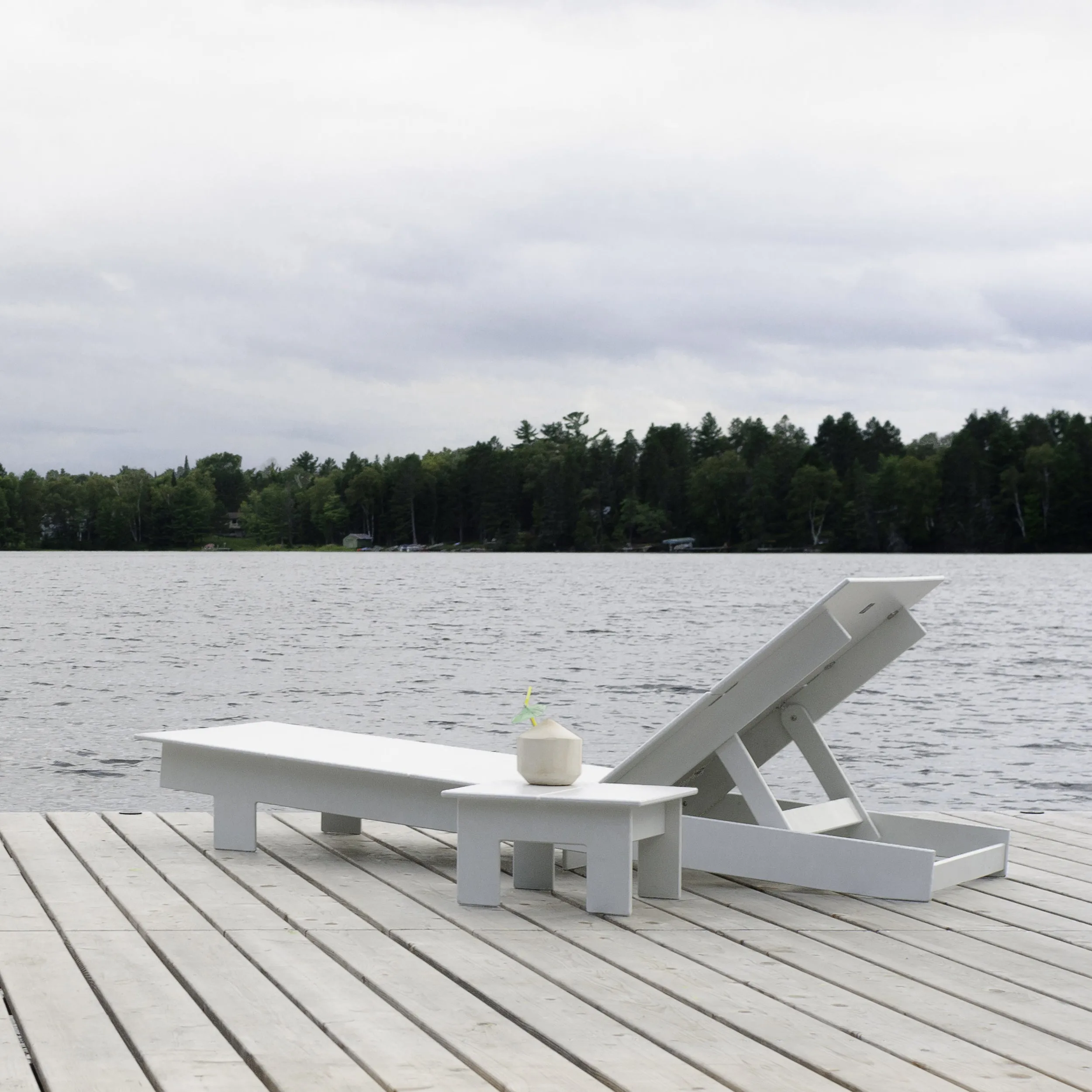 Lollygagger Chaise
