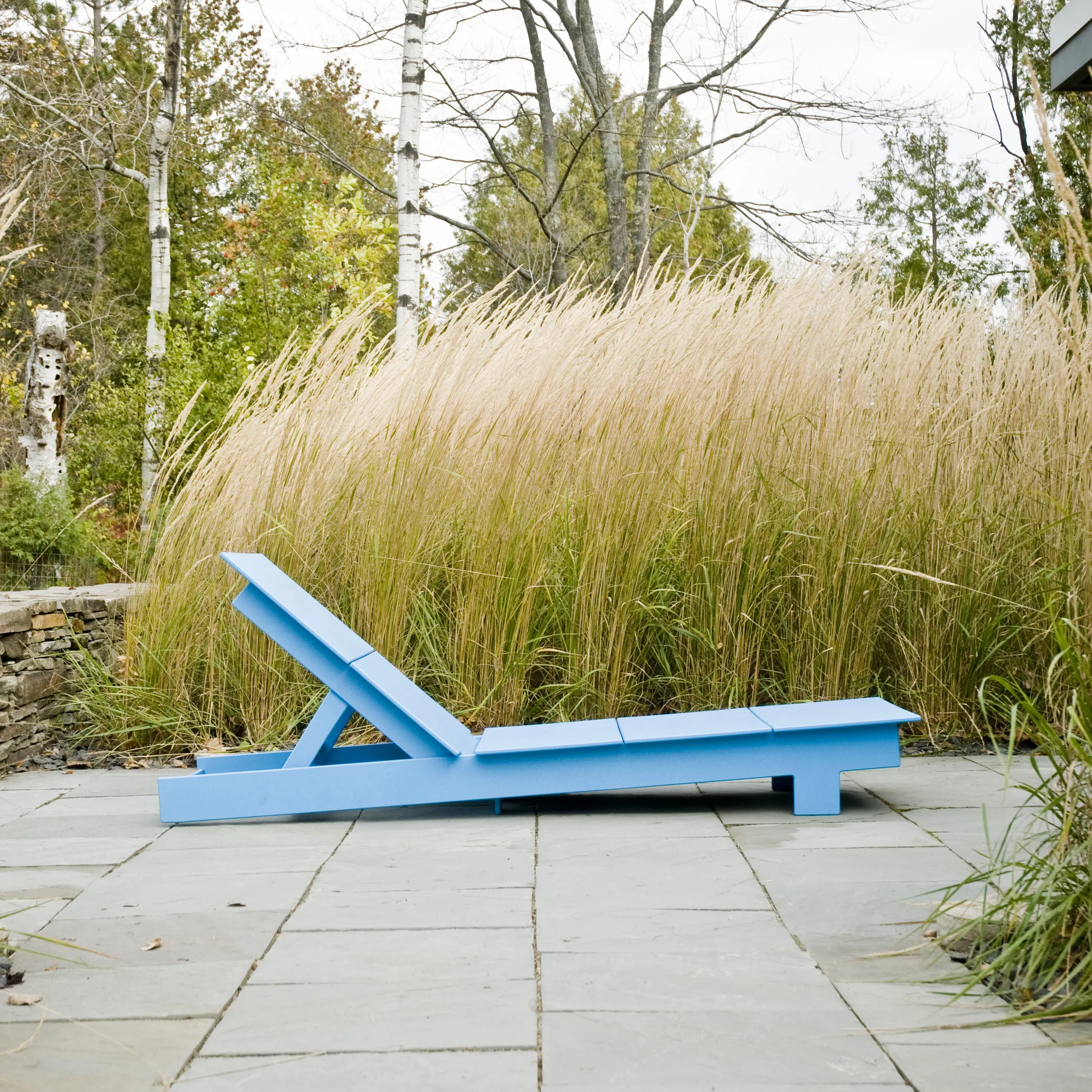 Lollygagger Chaise