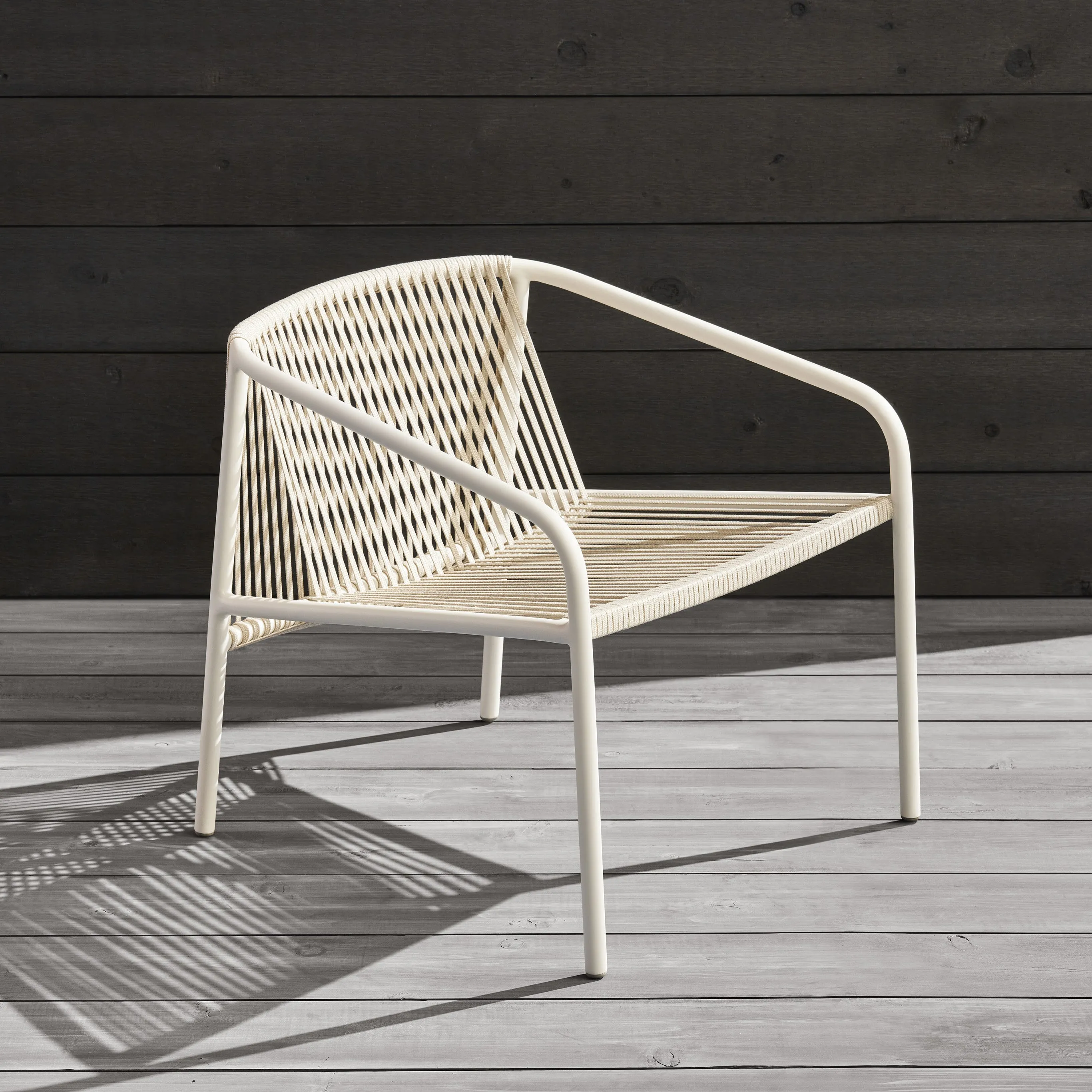 Lookout Outdoor Lounge Chair