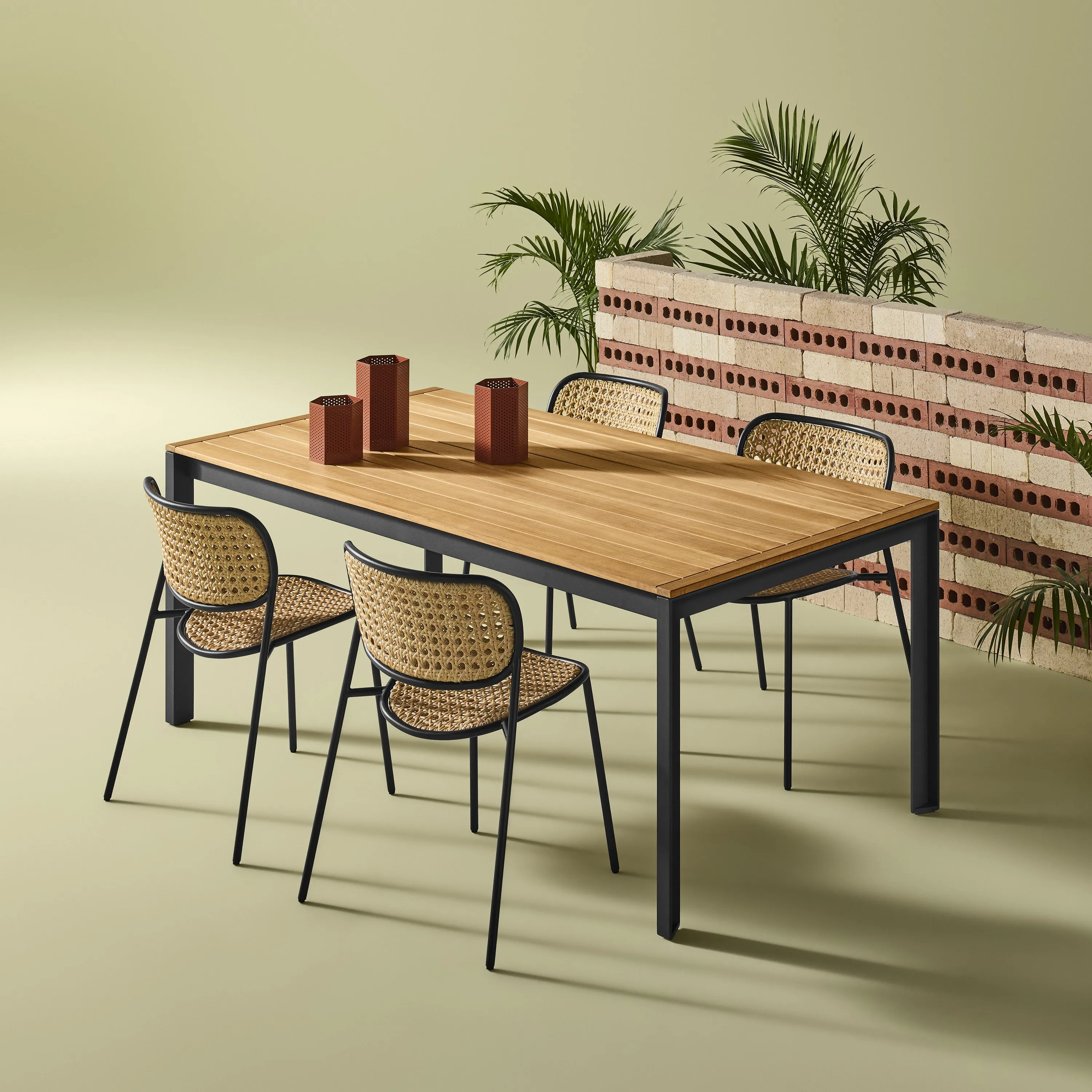 Made You Look Outdoor Dining Chair