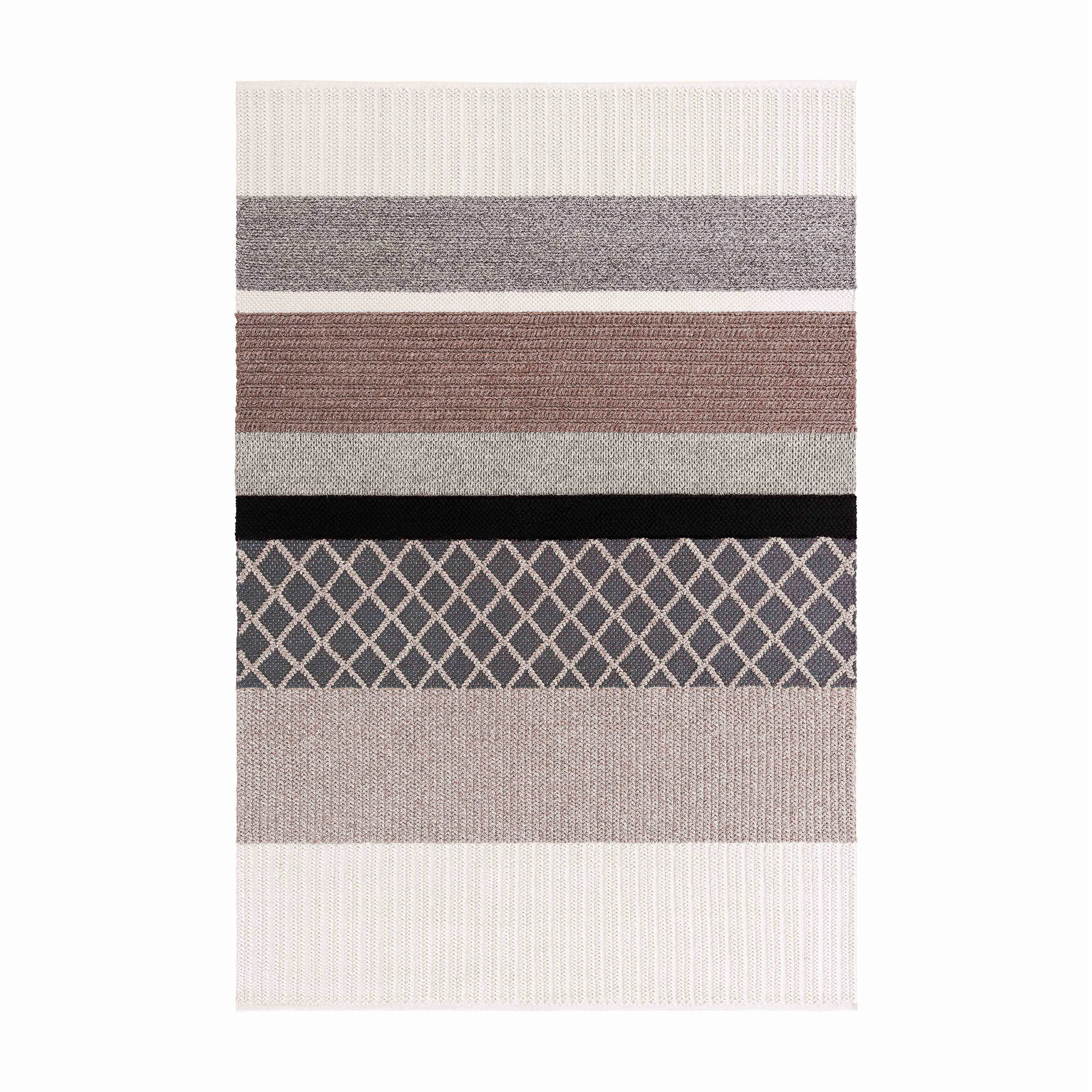 Mangas Outdoor Rug