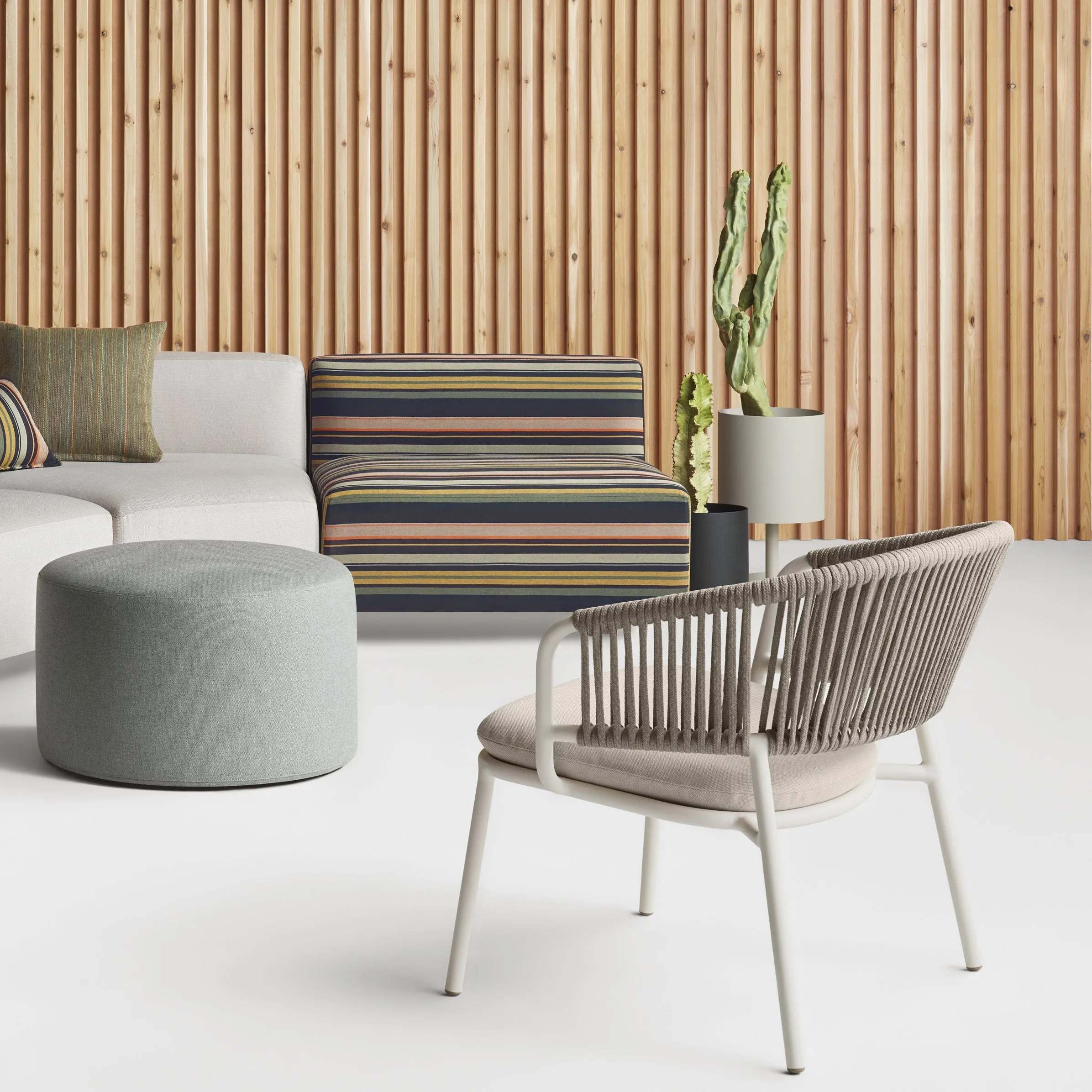 Mate Outdoor Lounge Chair