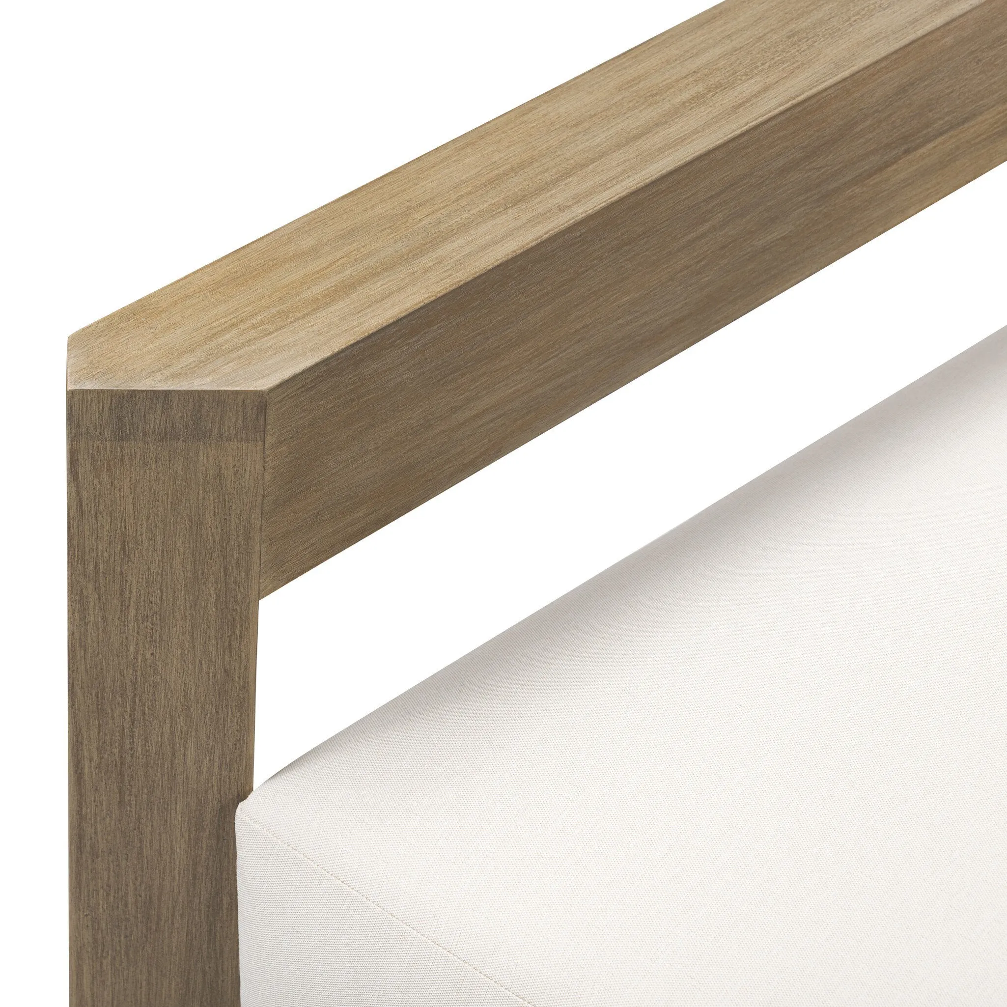 Milford Outdoor Lounge Chair